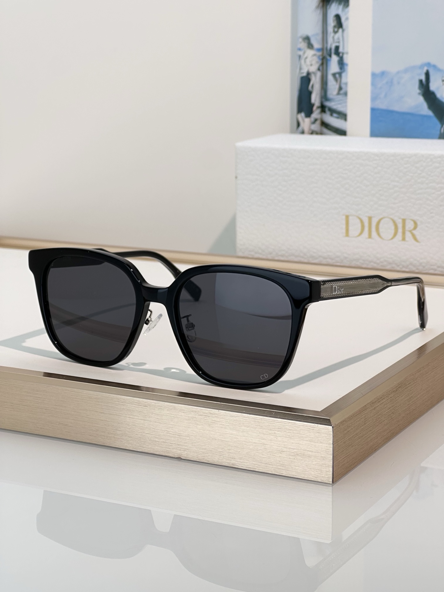 Designer Sunglasses Ribbon