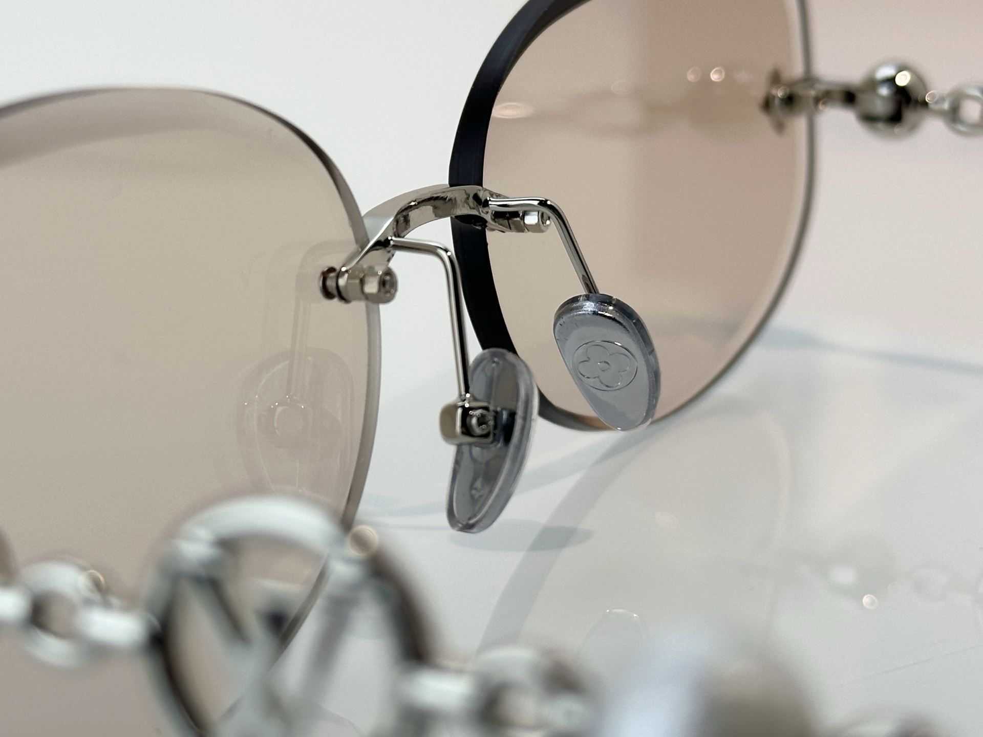 Designer Sunglasses Z3166U
