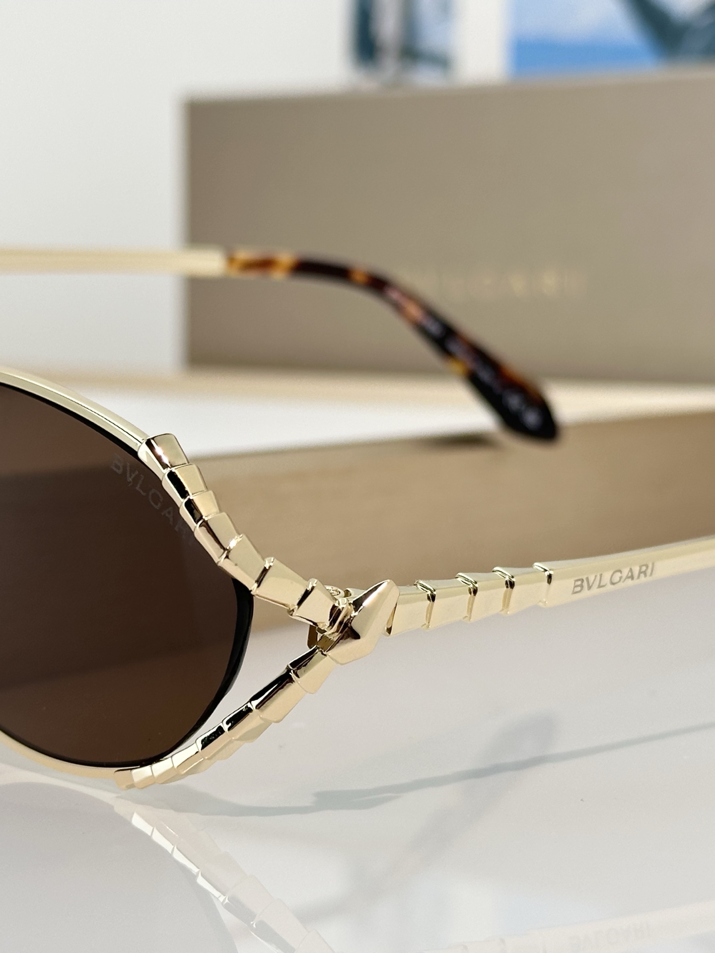 Bvlgari Sunglasses BV40095U