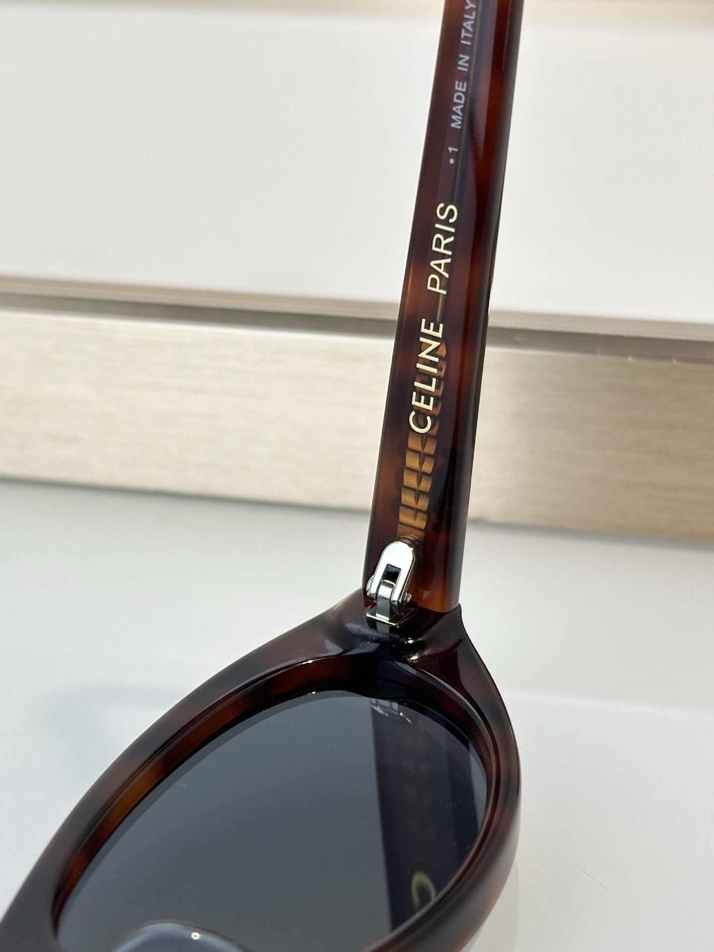 Designer Sunglasses CL40353U