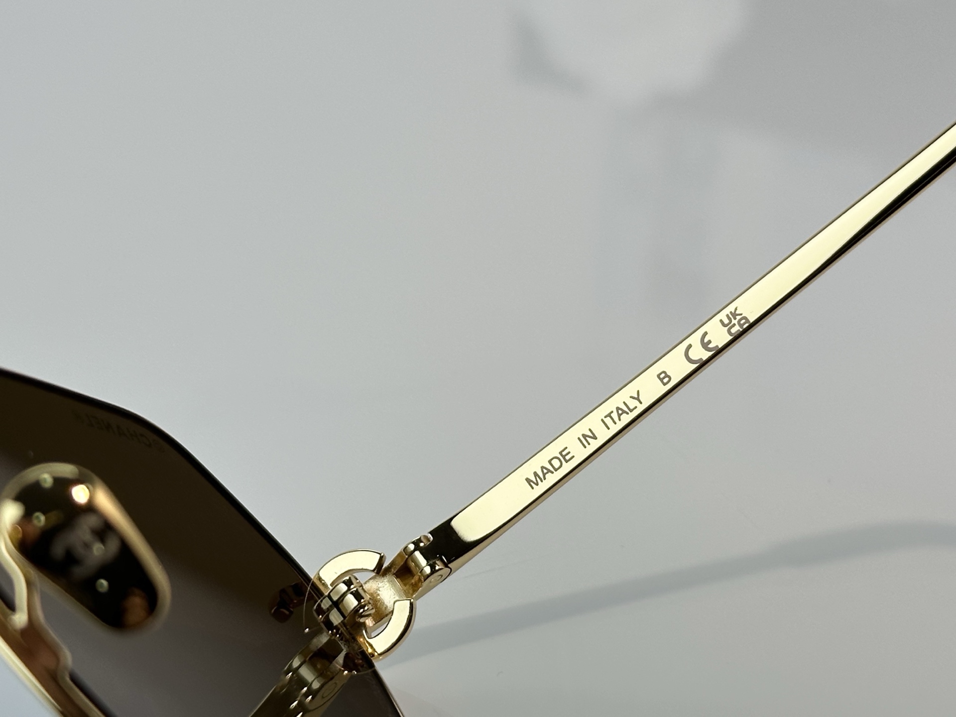 Chanel Sunglasses CH2231