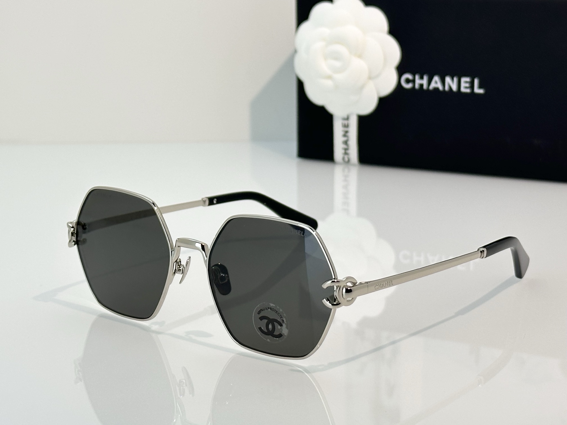 Chanel Sunglasses CH2231