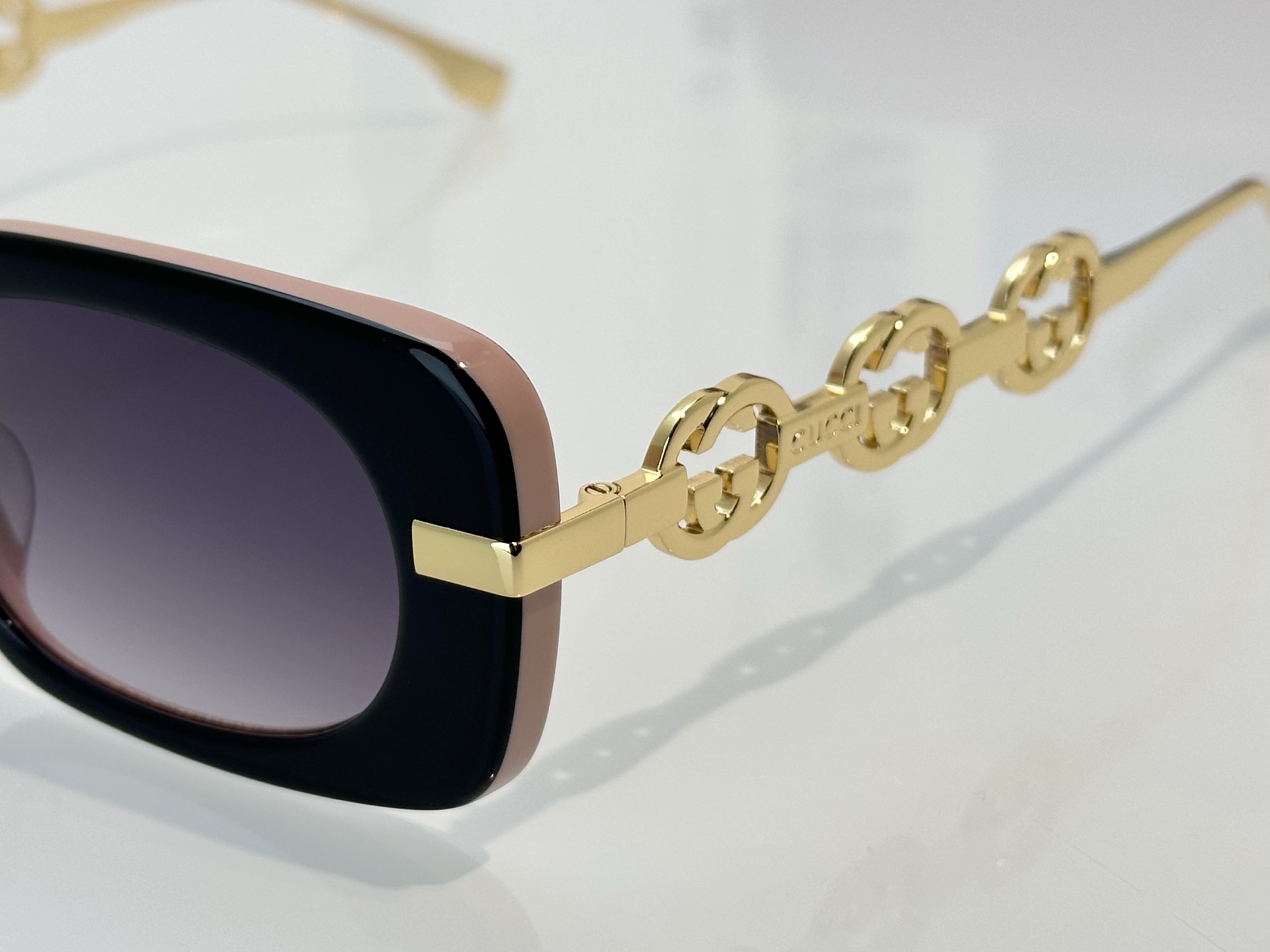 Designer Sunglasses GG7302