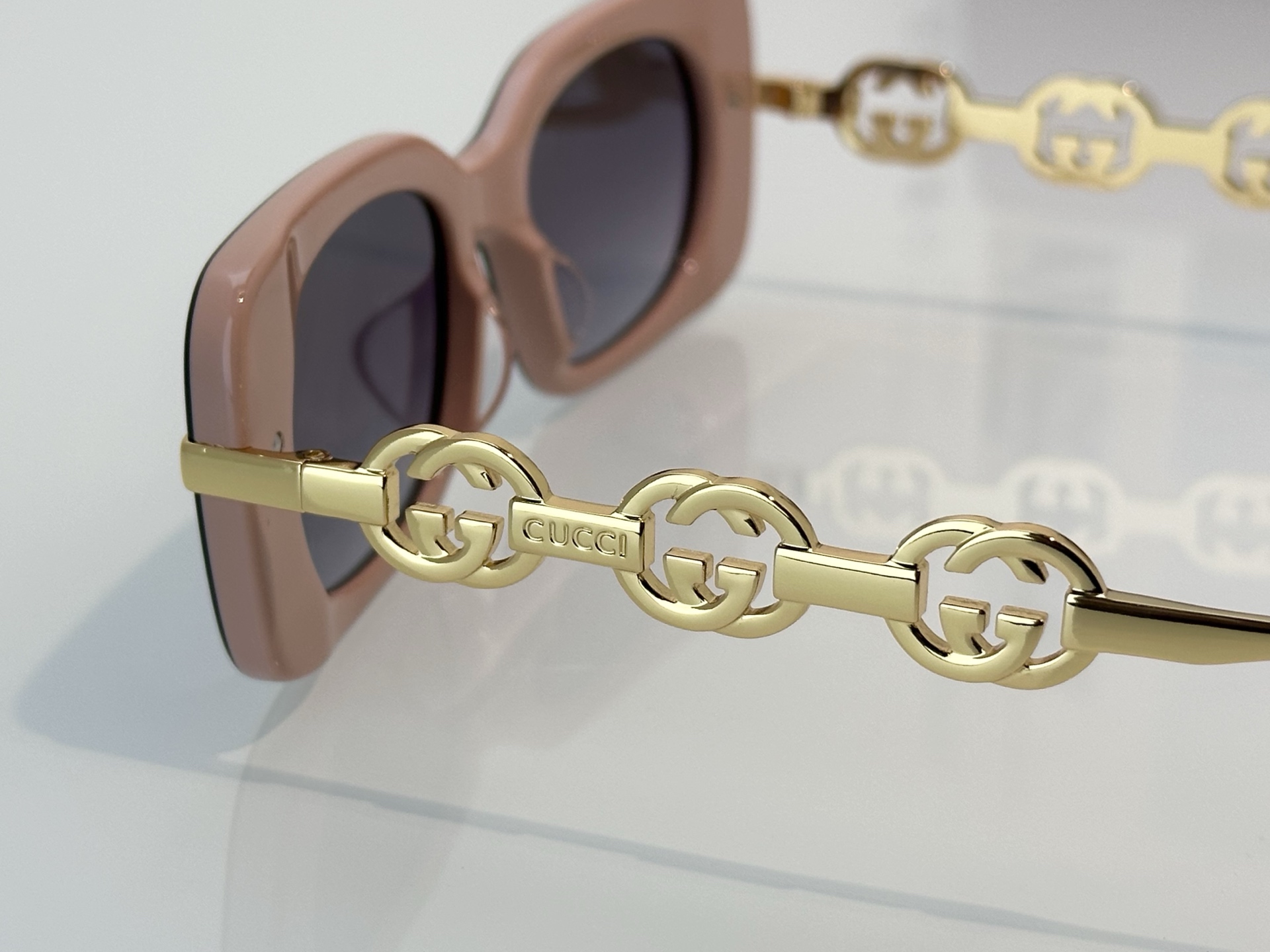 Designer Sunglasses GG7302