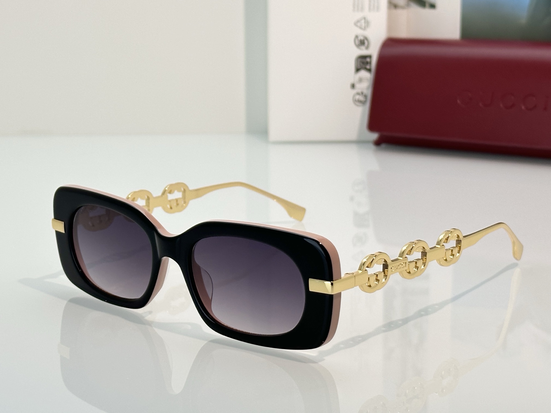 Designer Sunglasses GG7302
