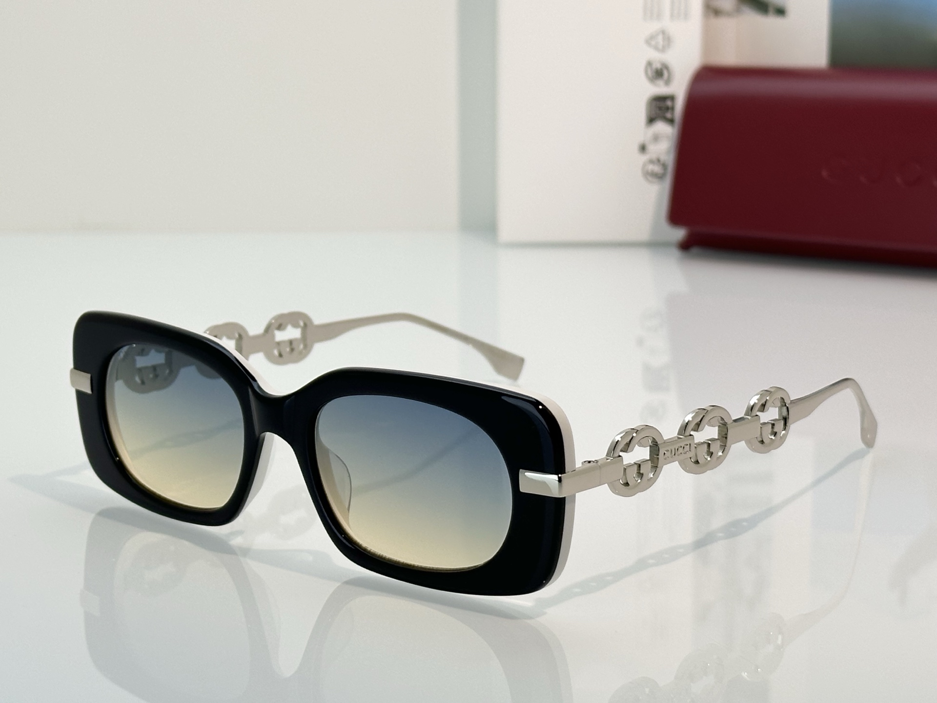 Designer Sunglasses GG7302