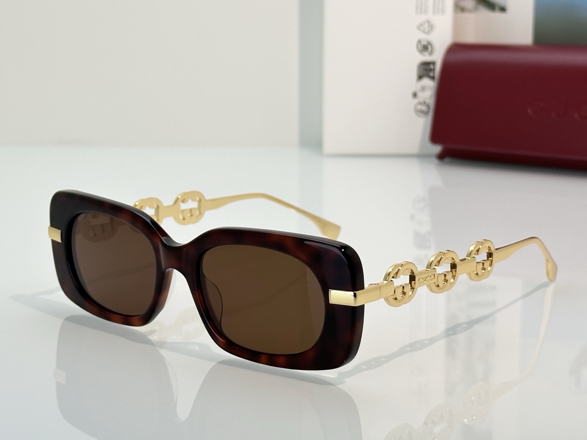 Designer Sunglasses GG7302