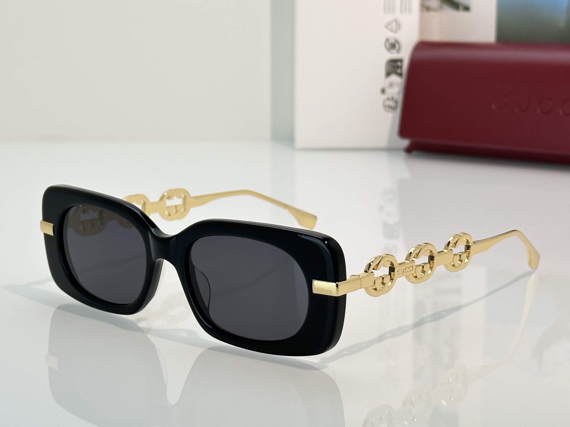 Designer Sunglasses GG7302