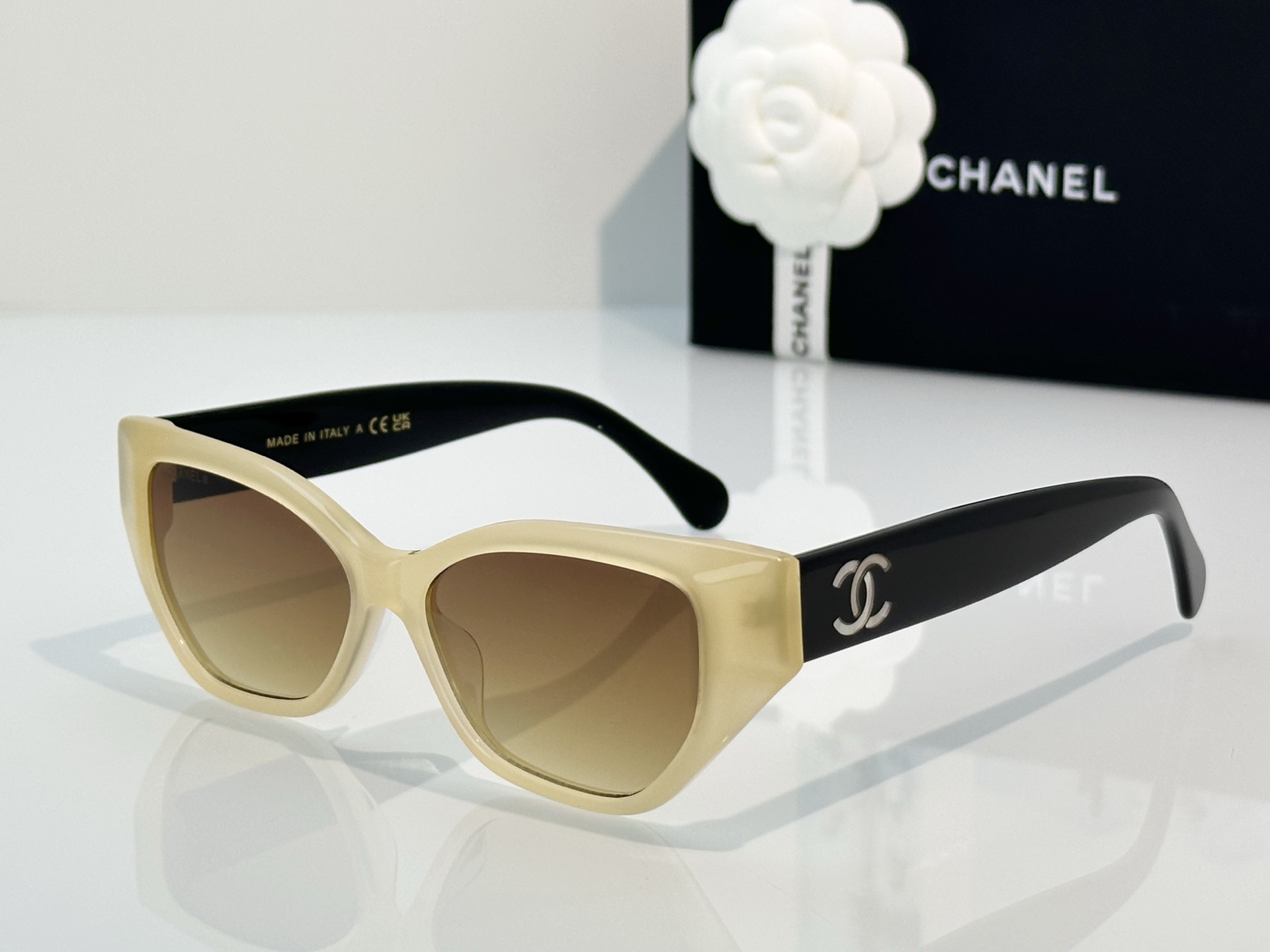 Chanel Sunglasses A71765