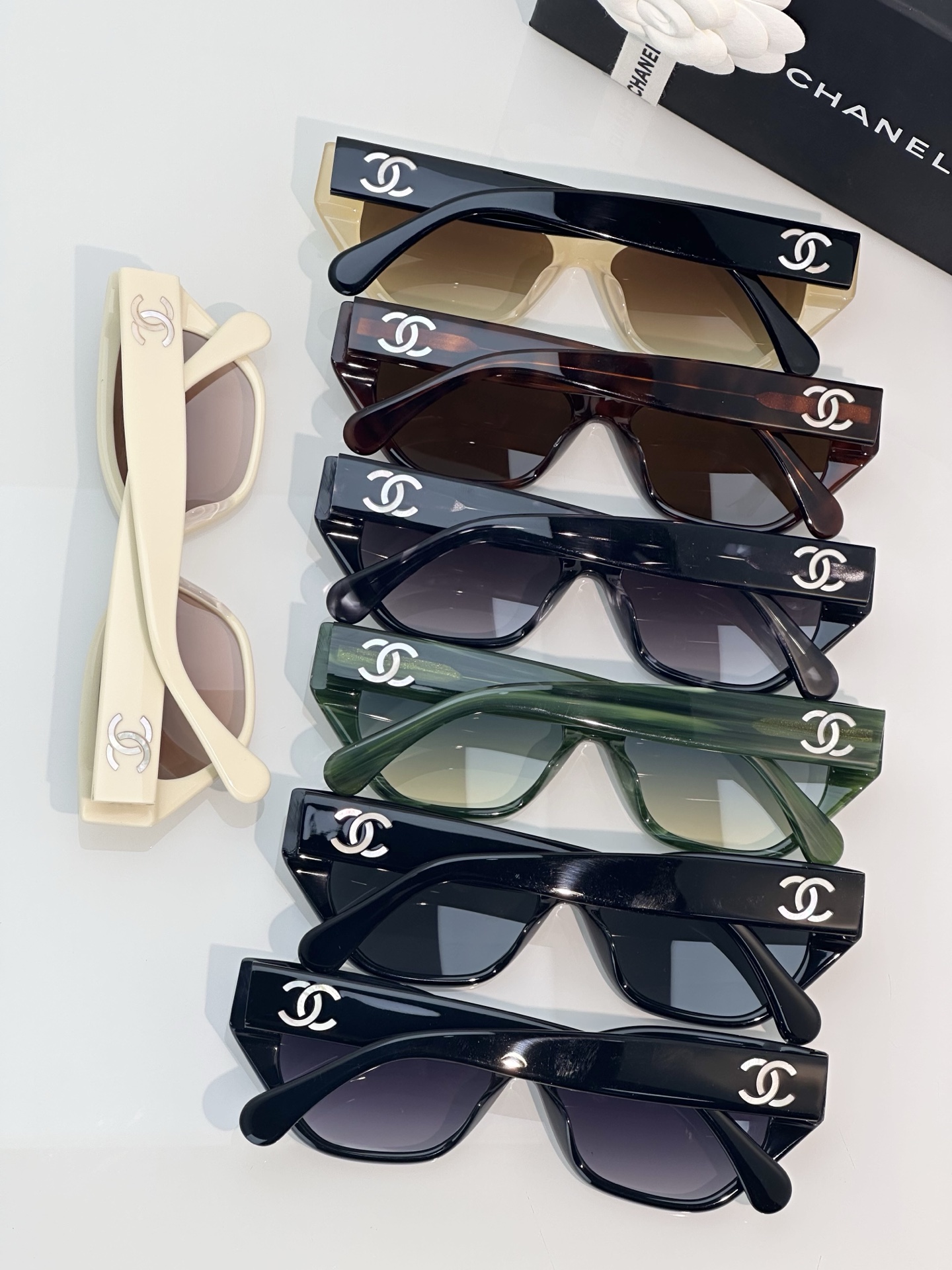 Chanel Sunglasses A71765