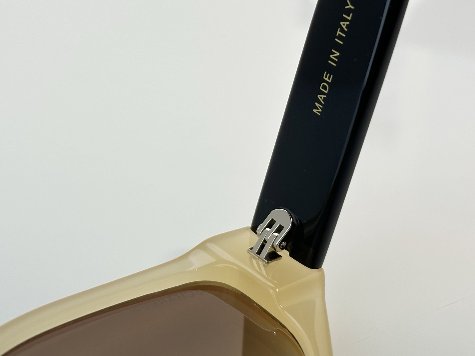 Chanel Sunglasses A71765