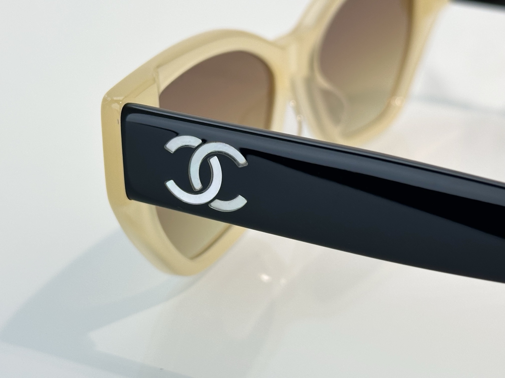 Chanel Sunglasses A71765