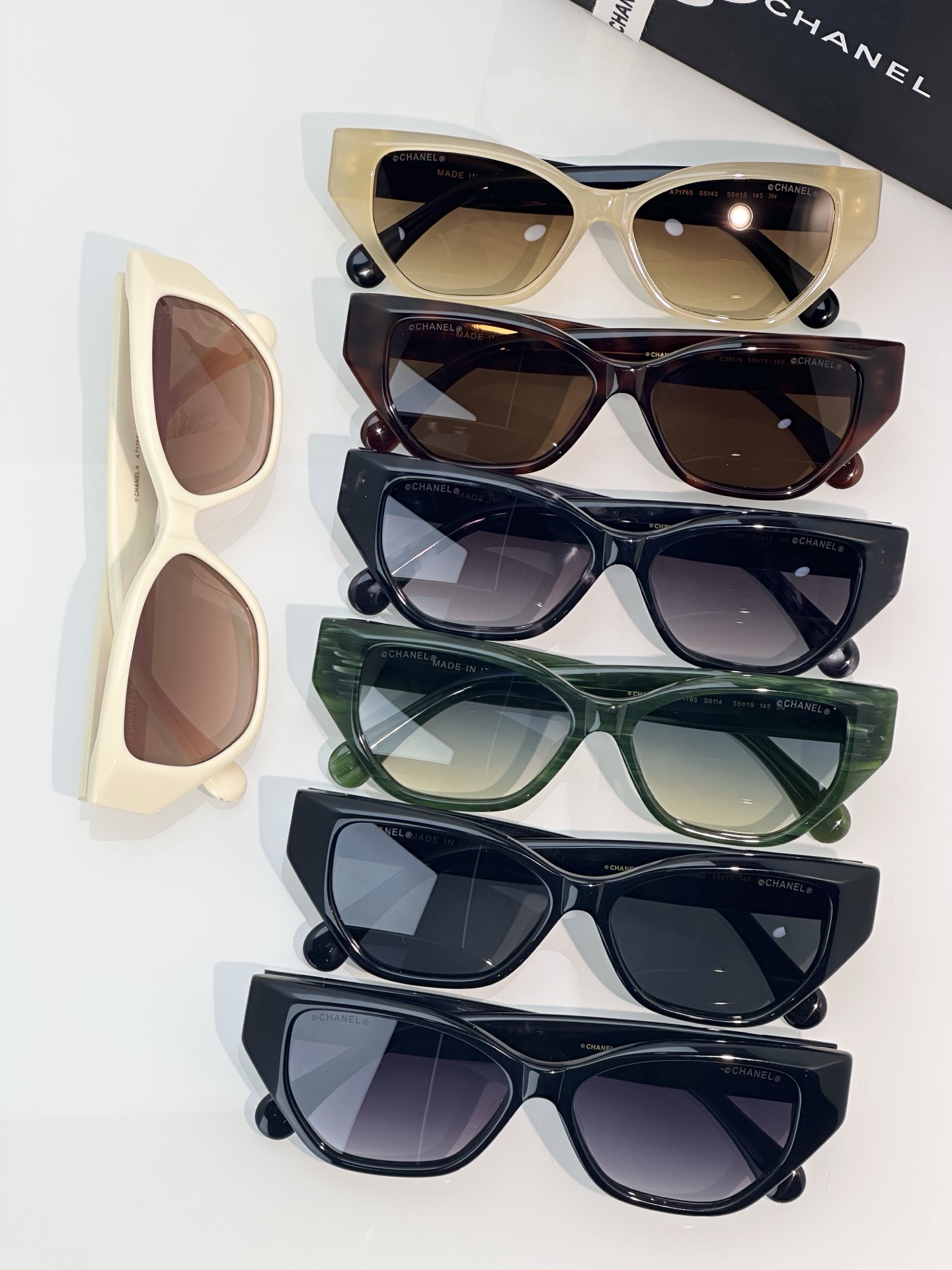 Chanel Sunglasses A71765