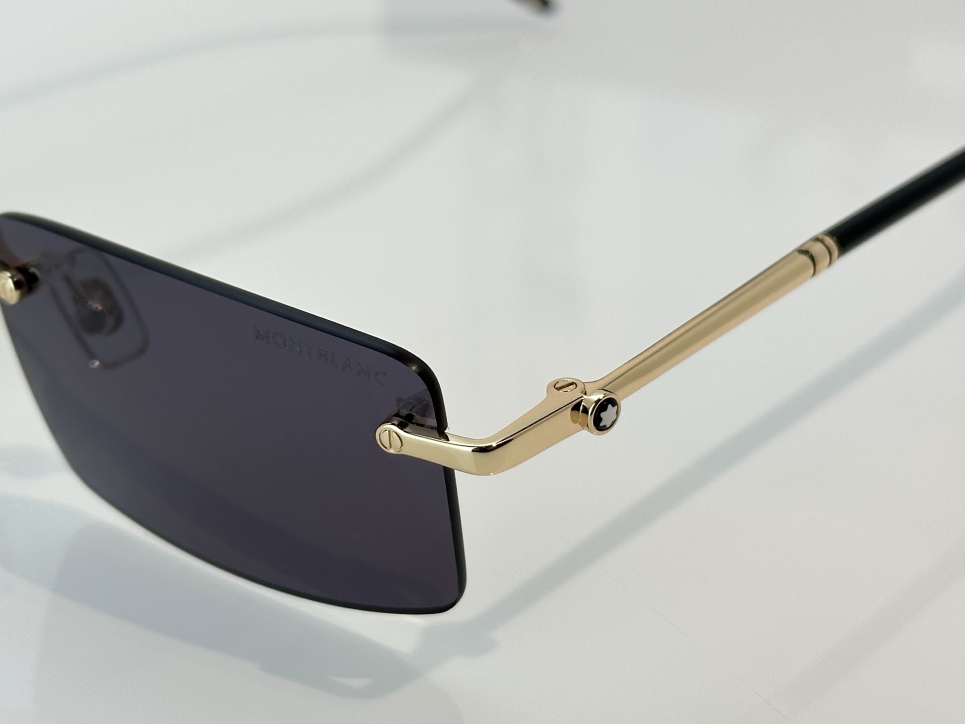 Designer Sunglasses MB0443S