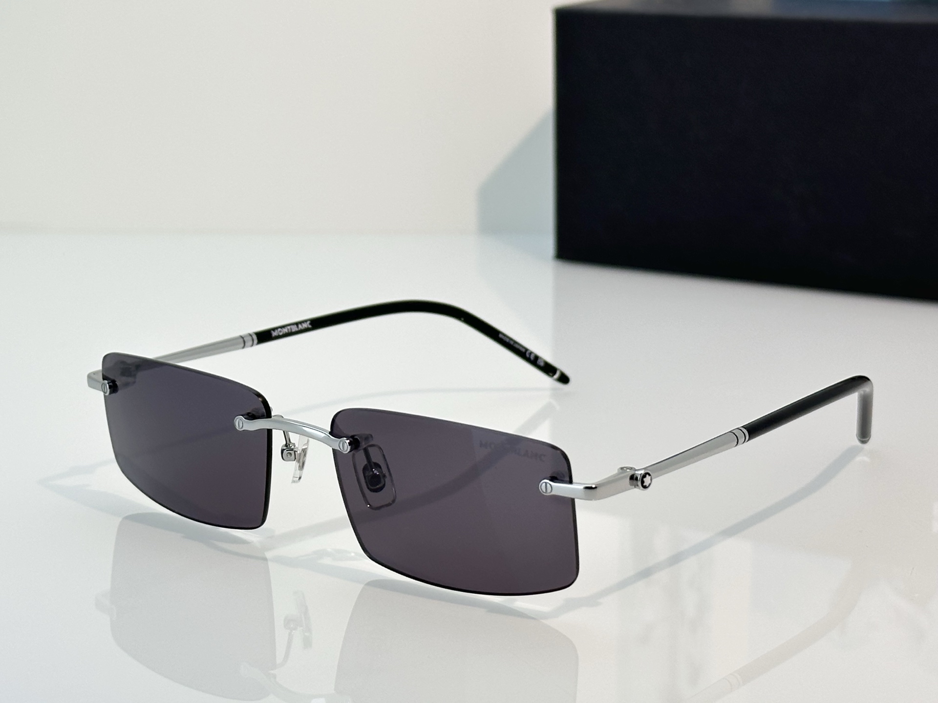 Designer Sunglasses MB0443S