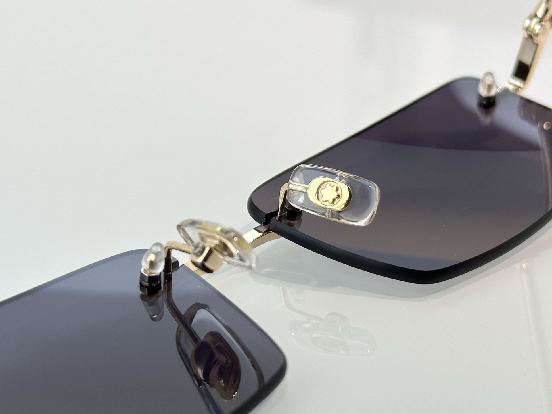 Designer Sunglasses MB0443S