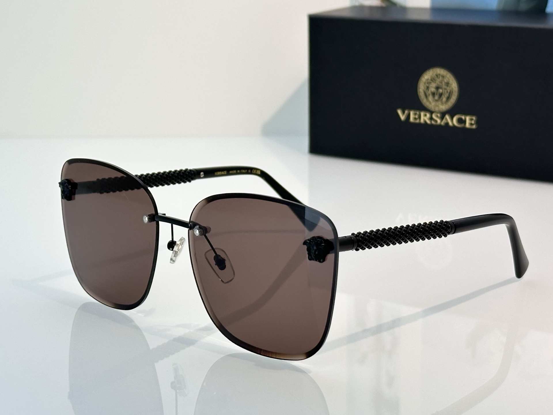 Designer Sunglasses VE2292