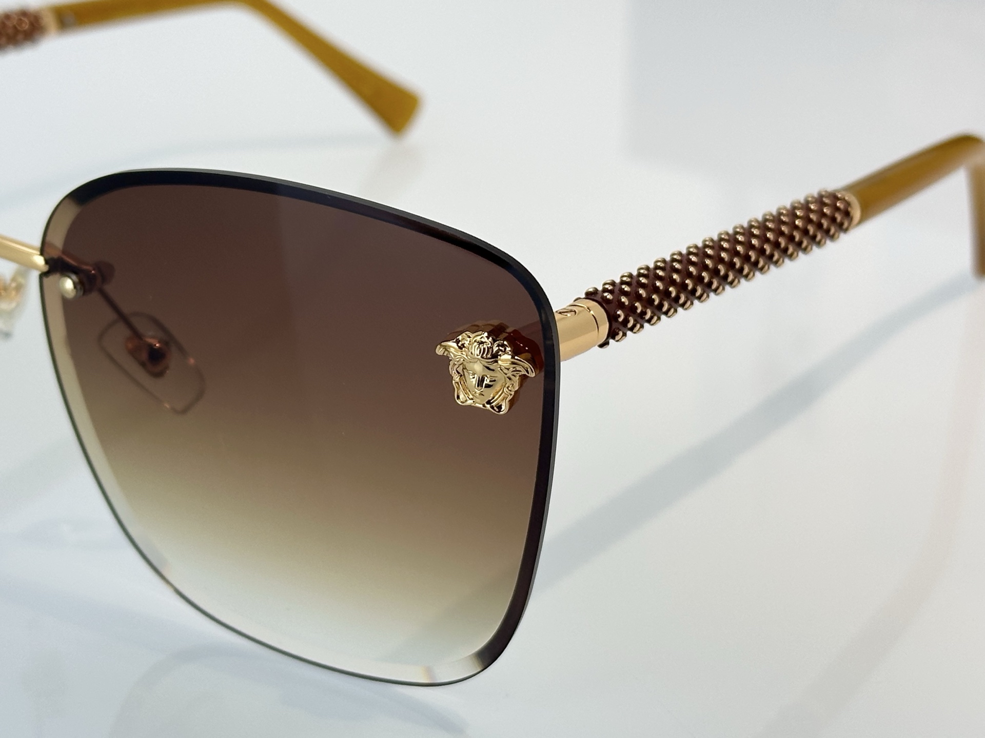 Designer Sunglasses VE2292