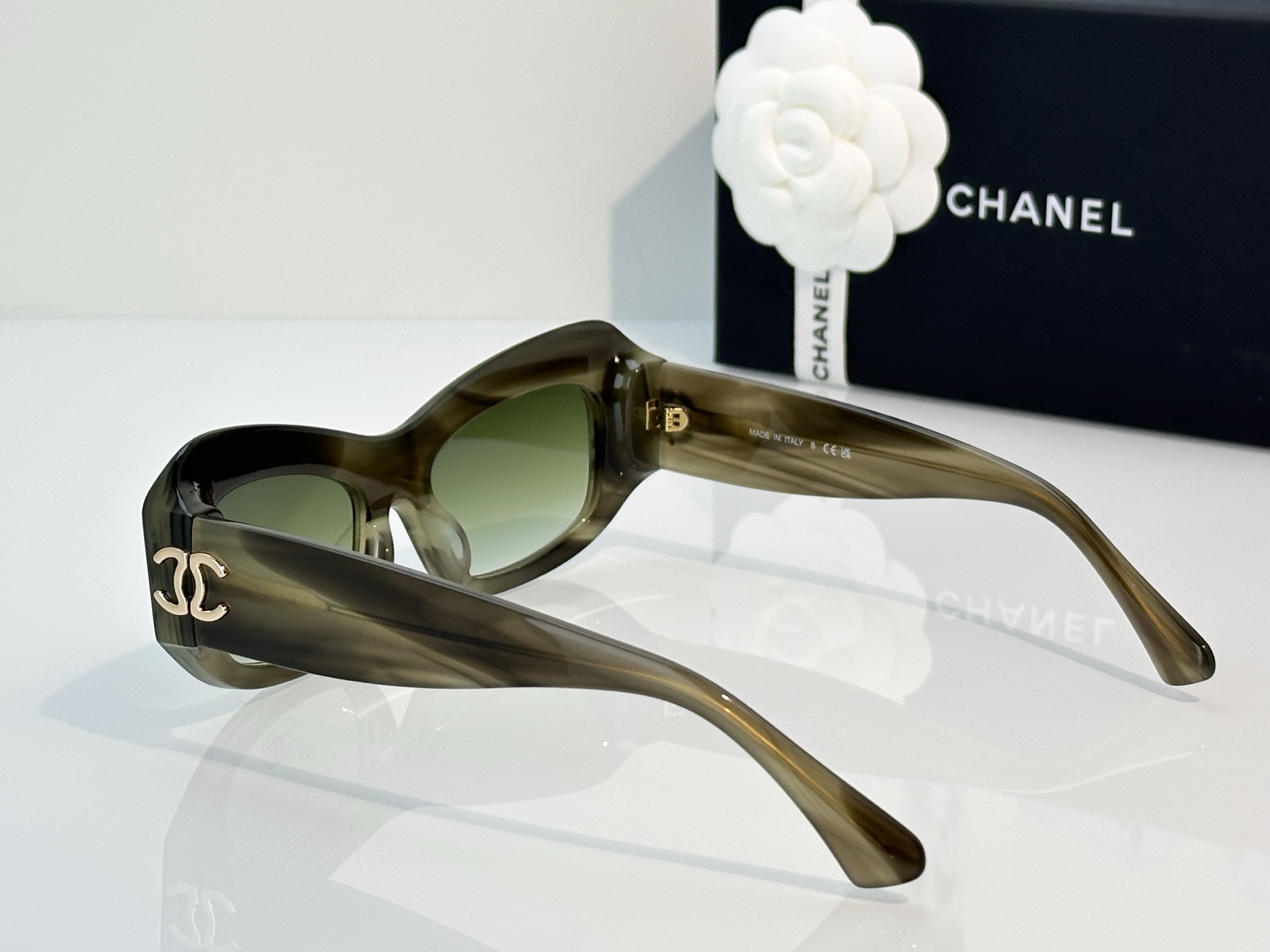 Chanel Sunglasses A71802