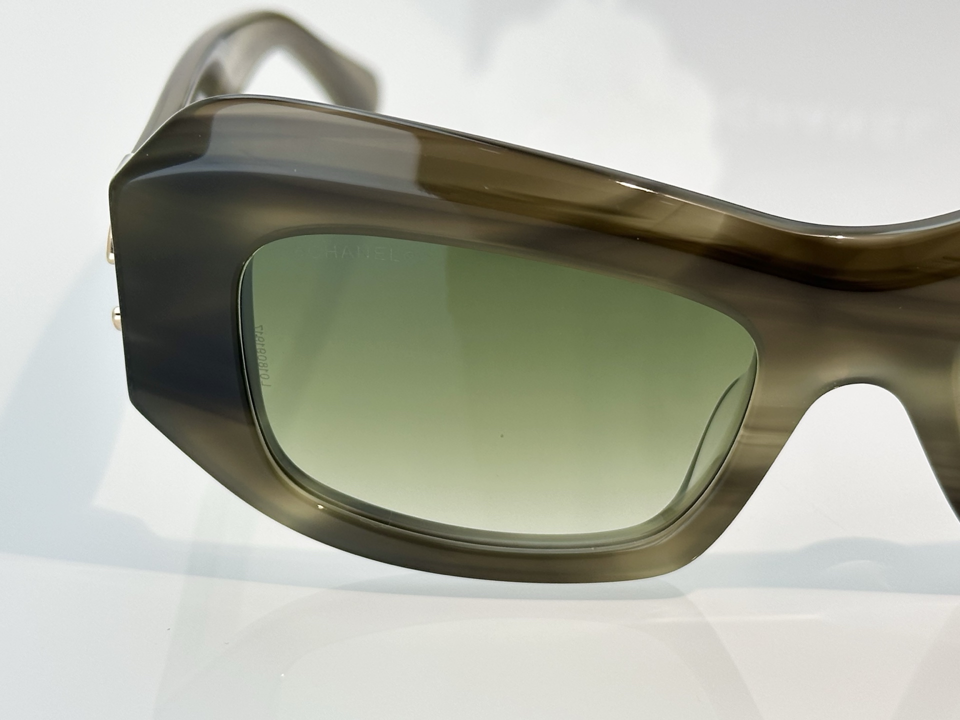 Chanel Sunglasses A71802