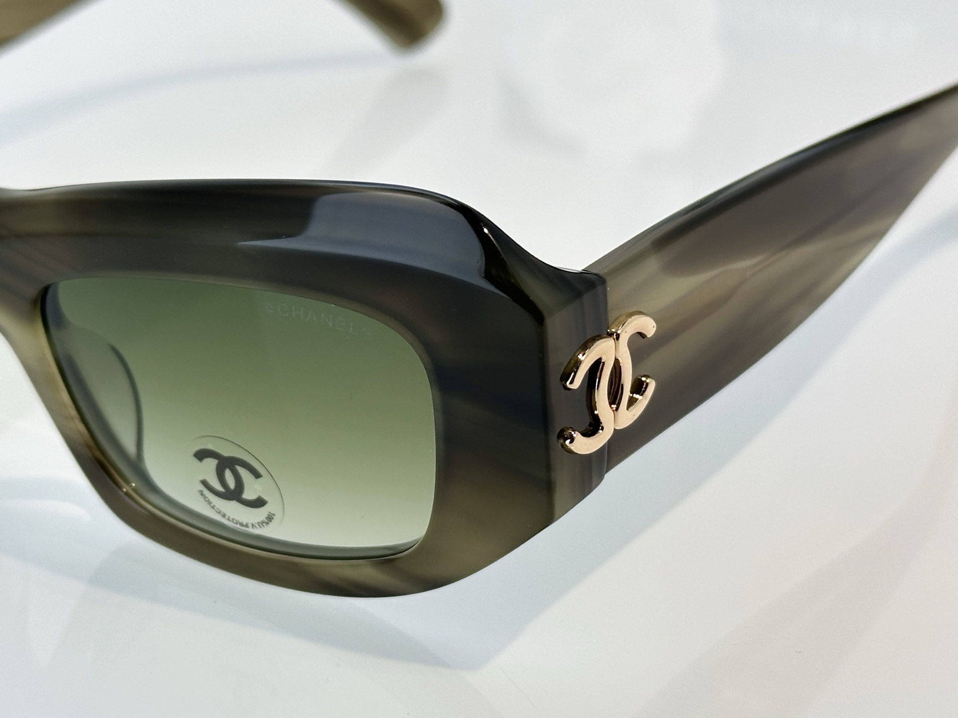 Chanel Sunglasses A71802