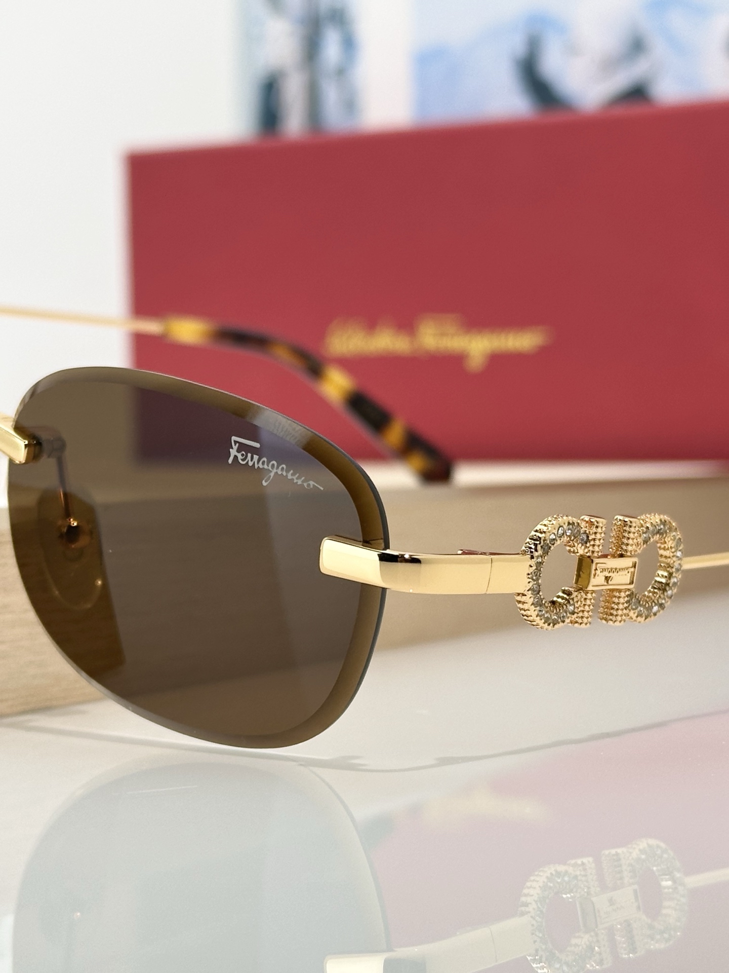 Designer Sunglasses SF1679L