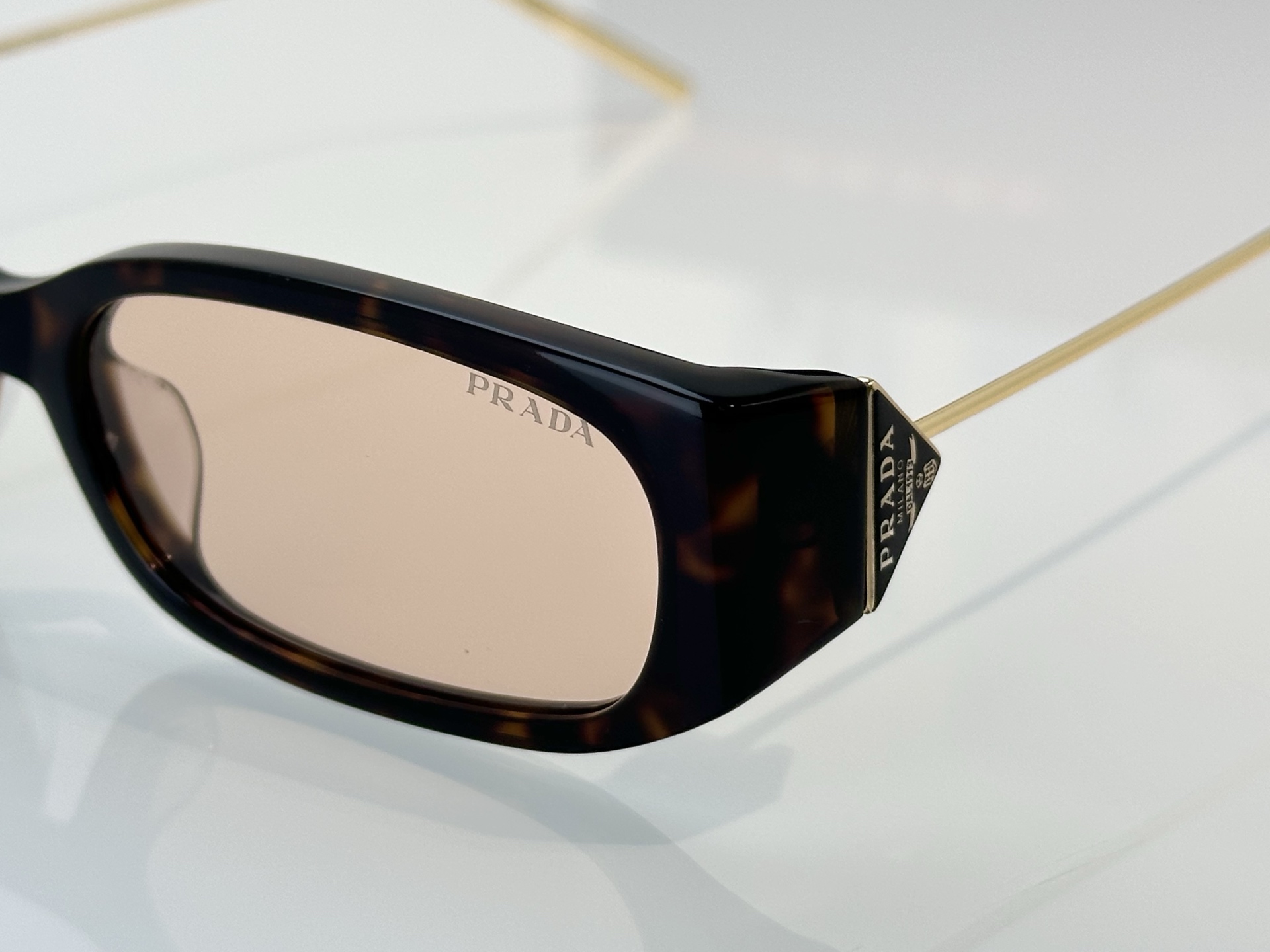 Designer Sunglasses PRD25S