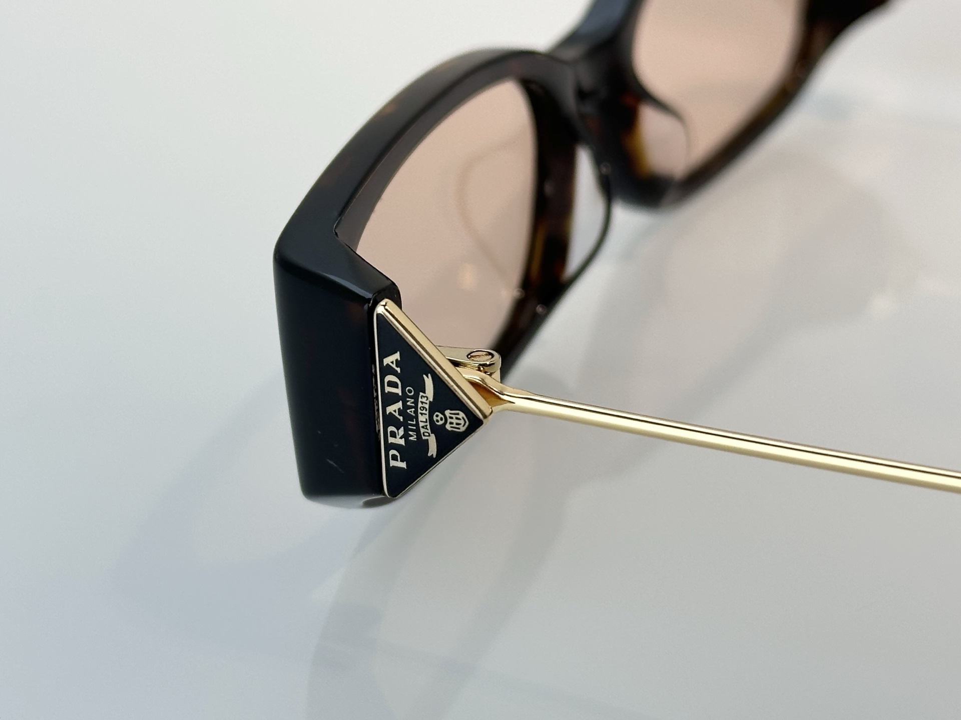 Designer Sunglasses PRD25S