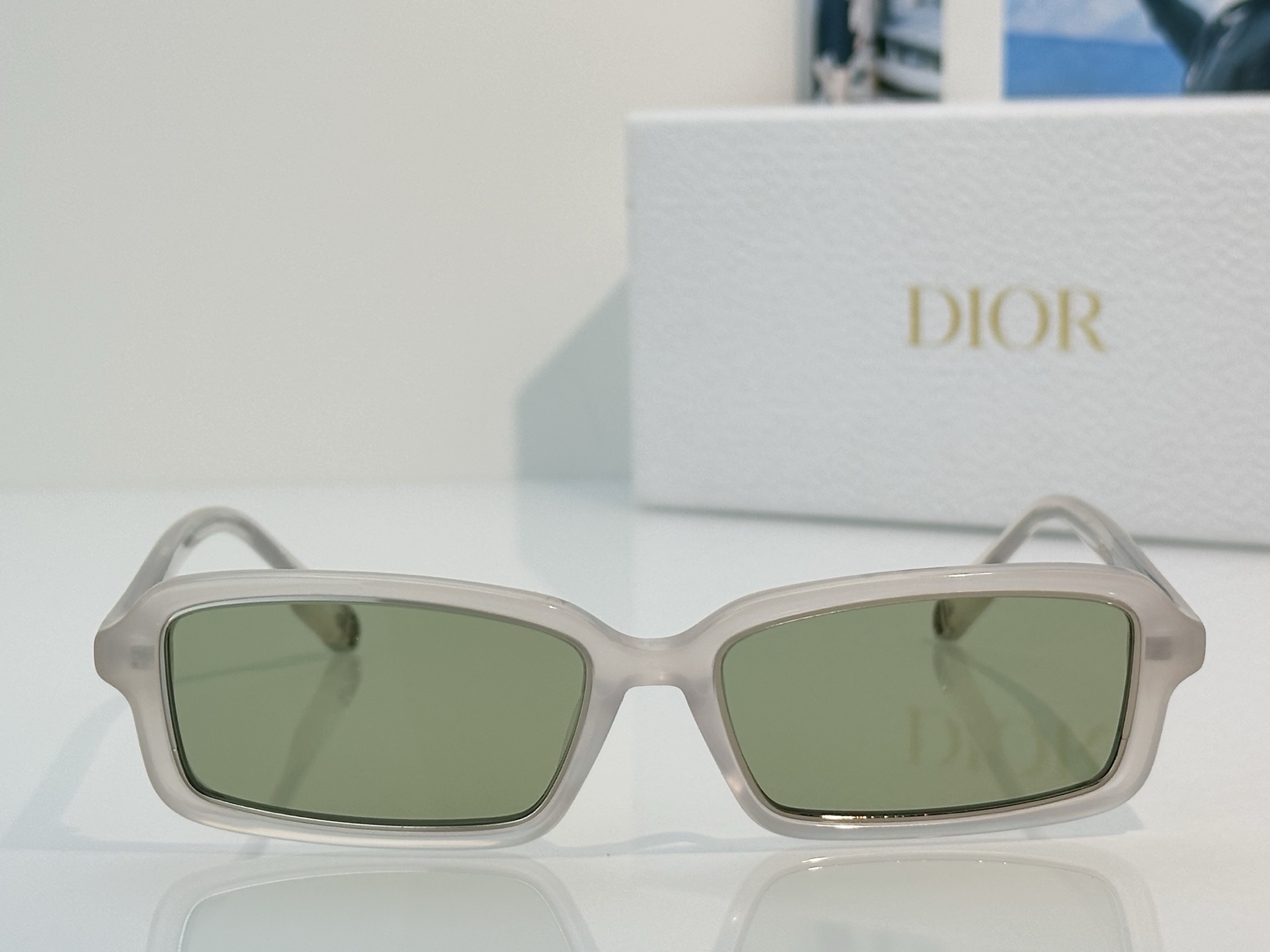 Designer Sunglasses Symbol