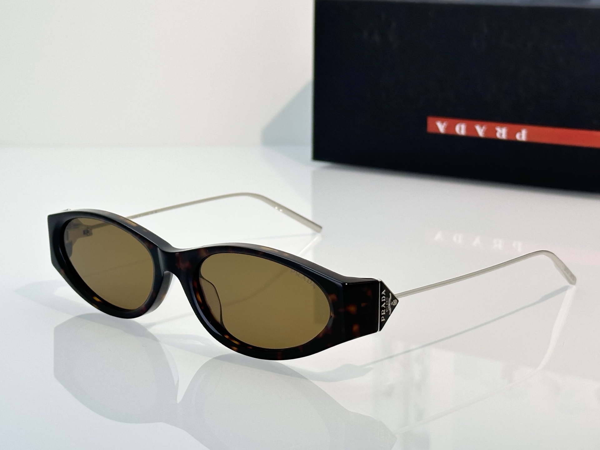 Designer Sunglasses PRD26S