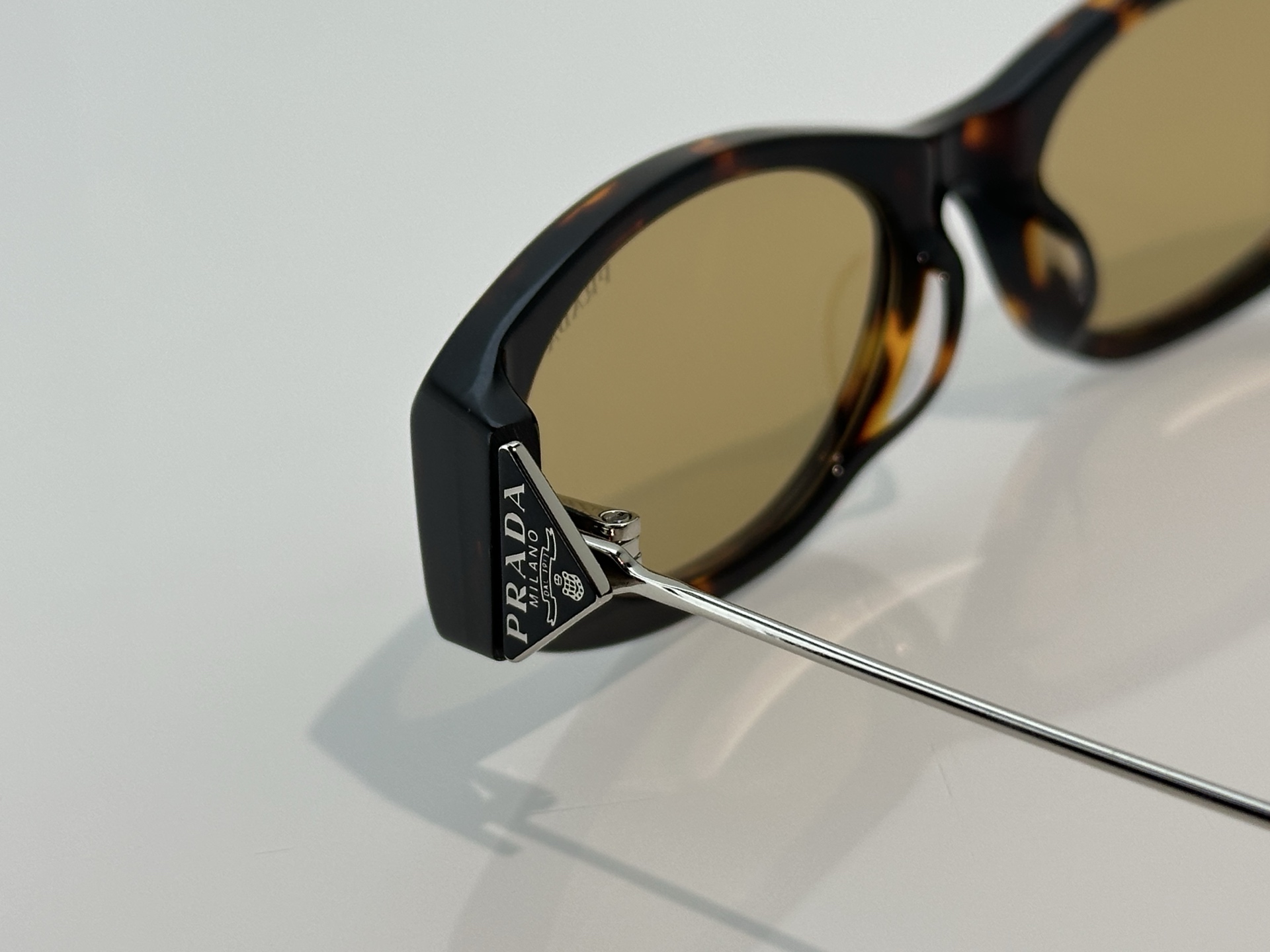 Prada Sunglasses PRD26S