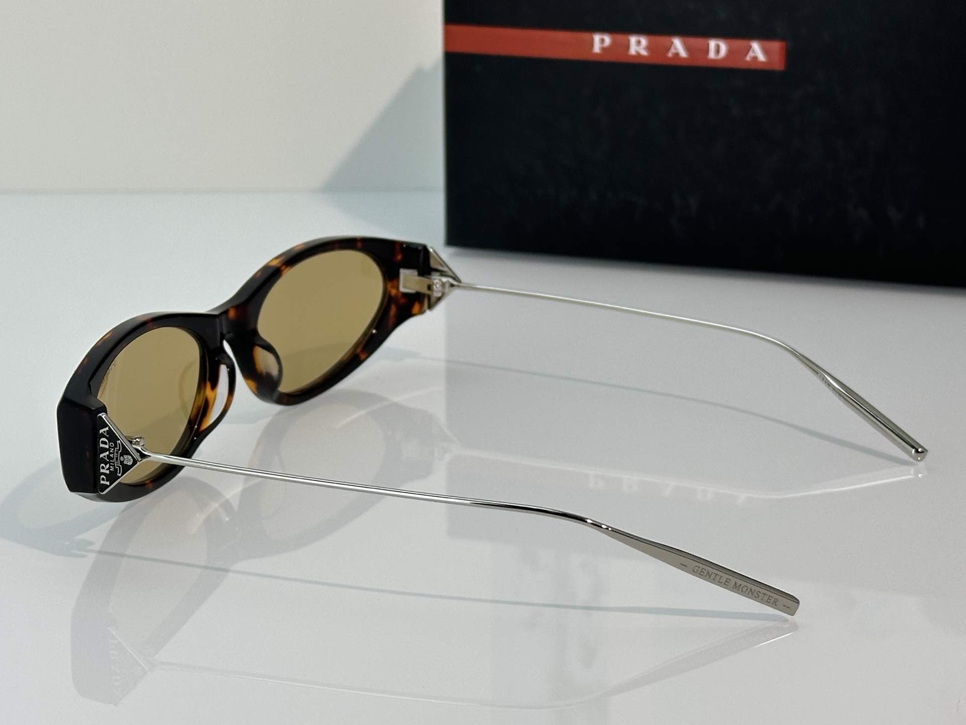 Prada Sunglasses PRD26S