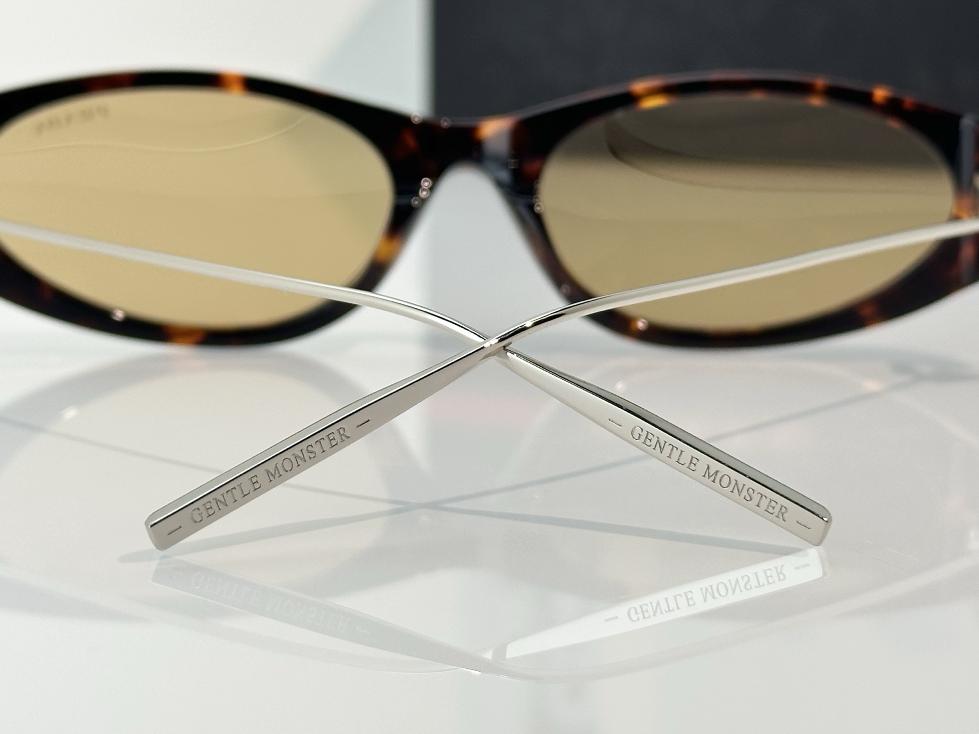 Prada Sunglasses PRD26S