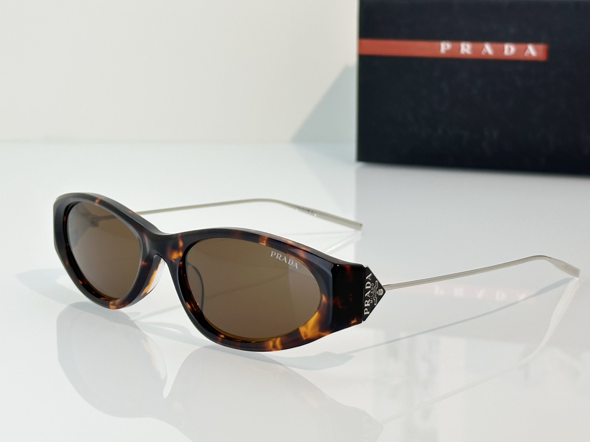 Prada Sunglasses PRD26S