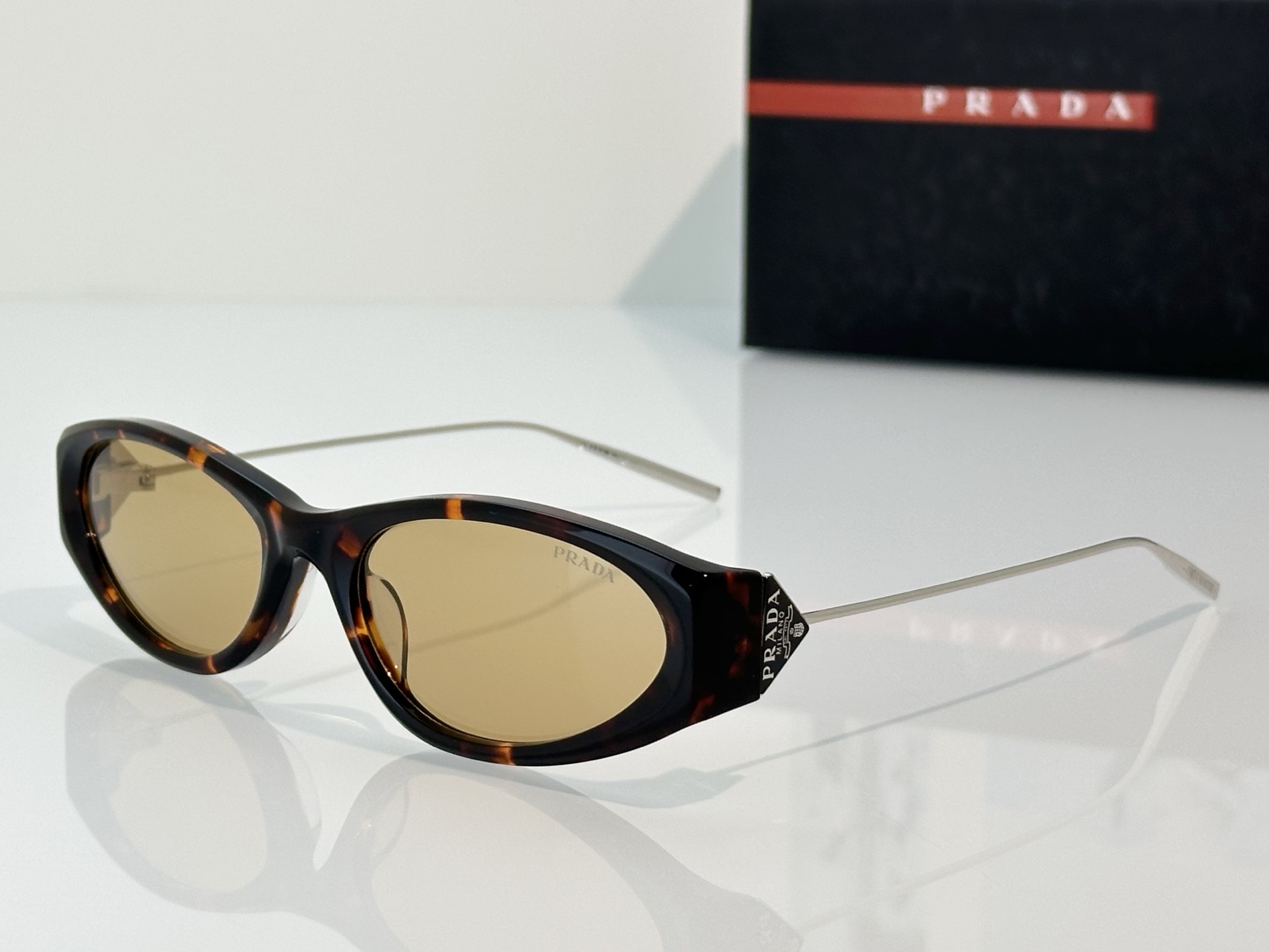 Prada Sunglasses PRD26S