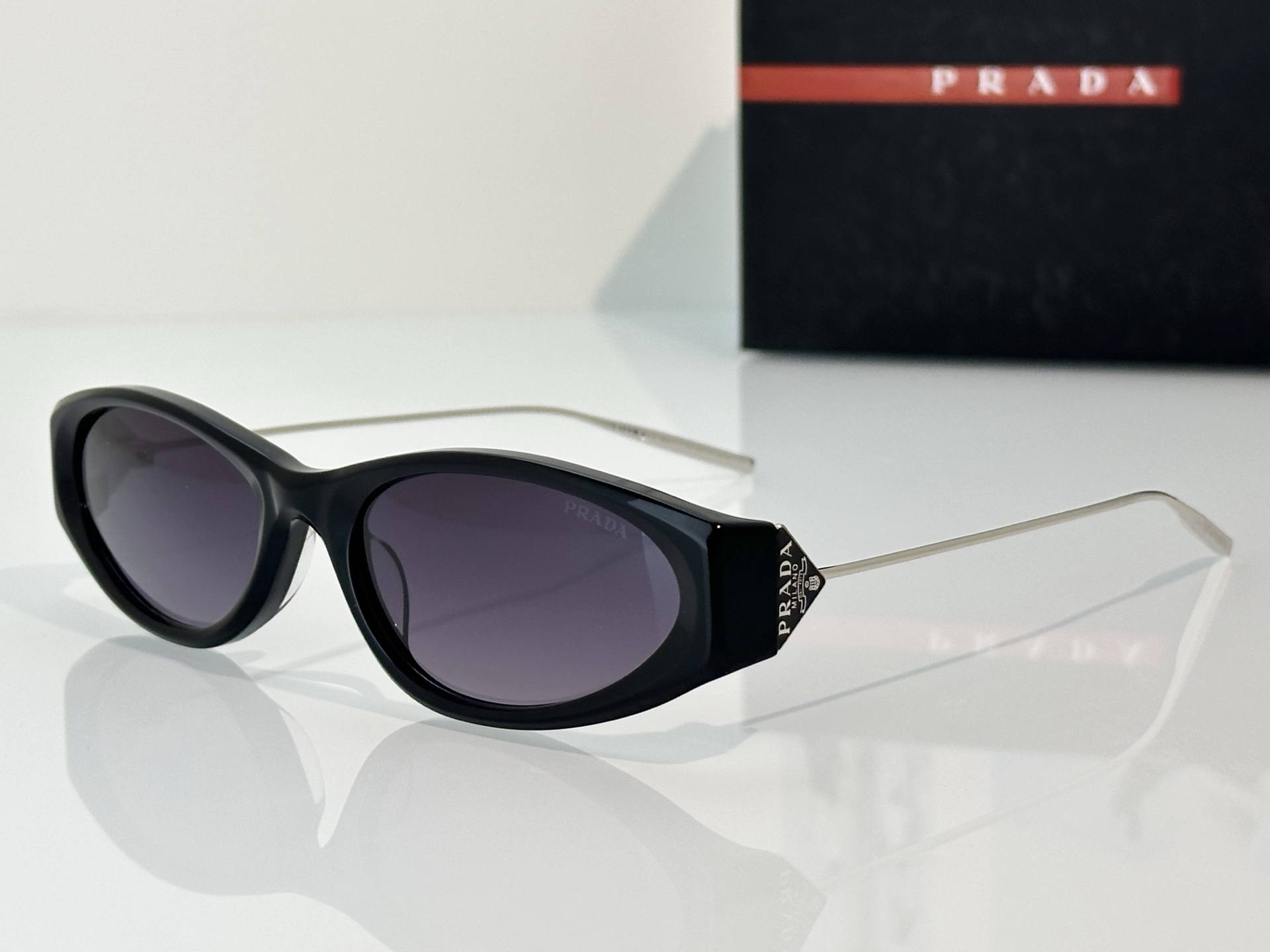 Prada Sunglasses PRD26S