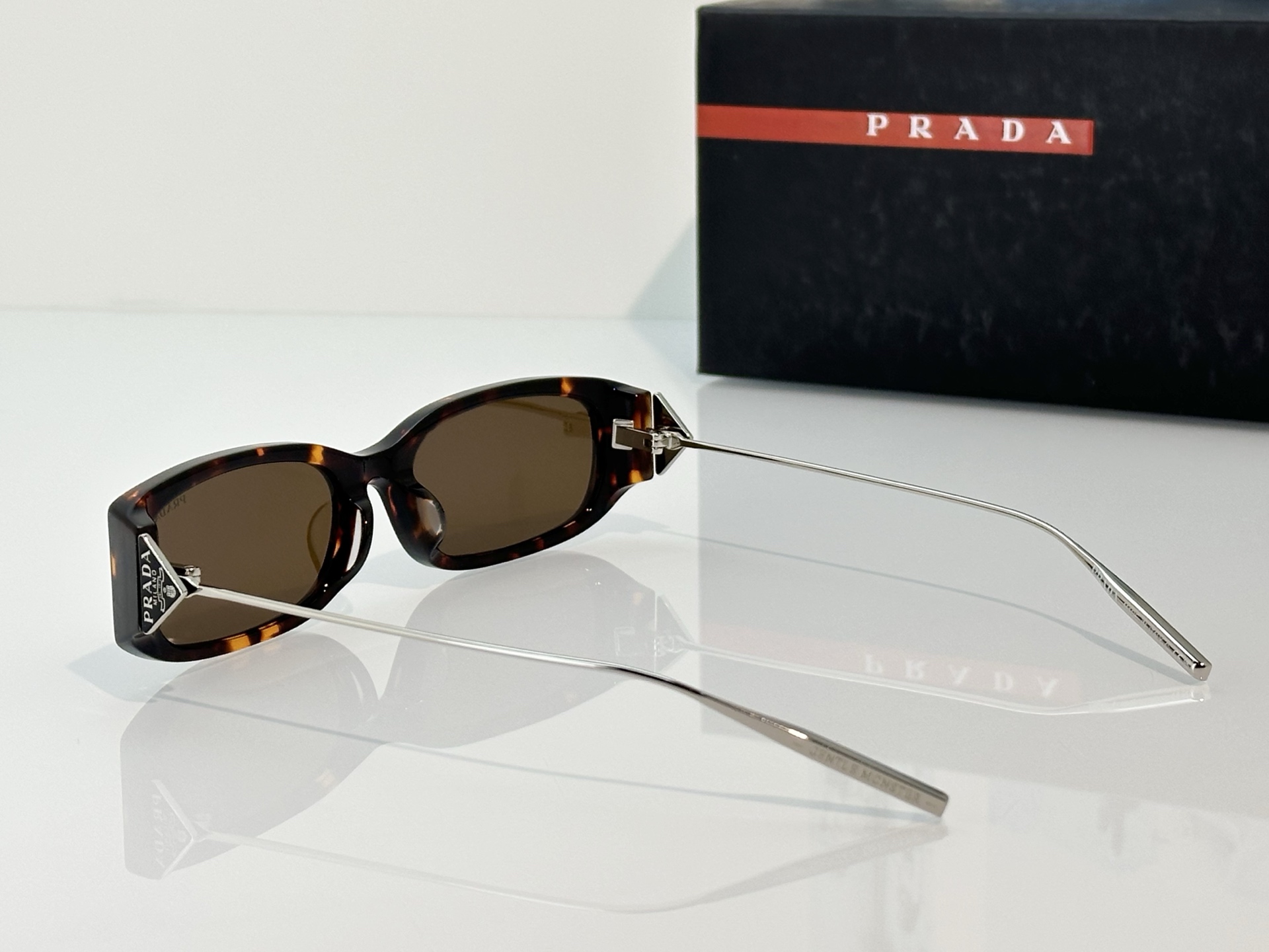 Prada Sunglasses PRD25S