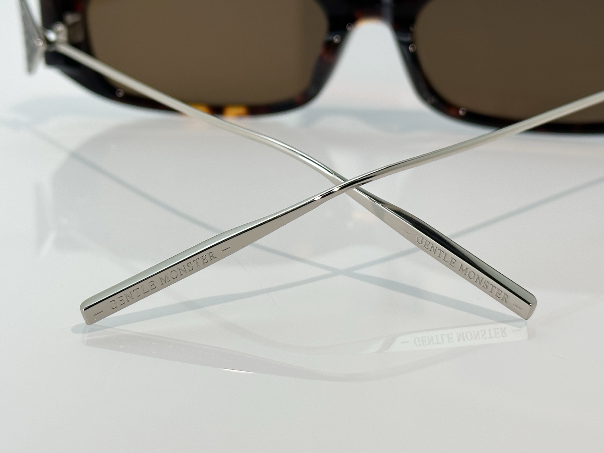 Prada Sunglasses PRD25S