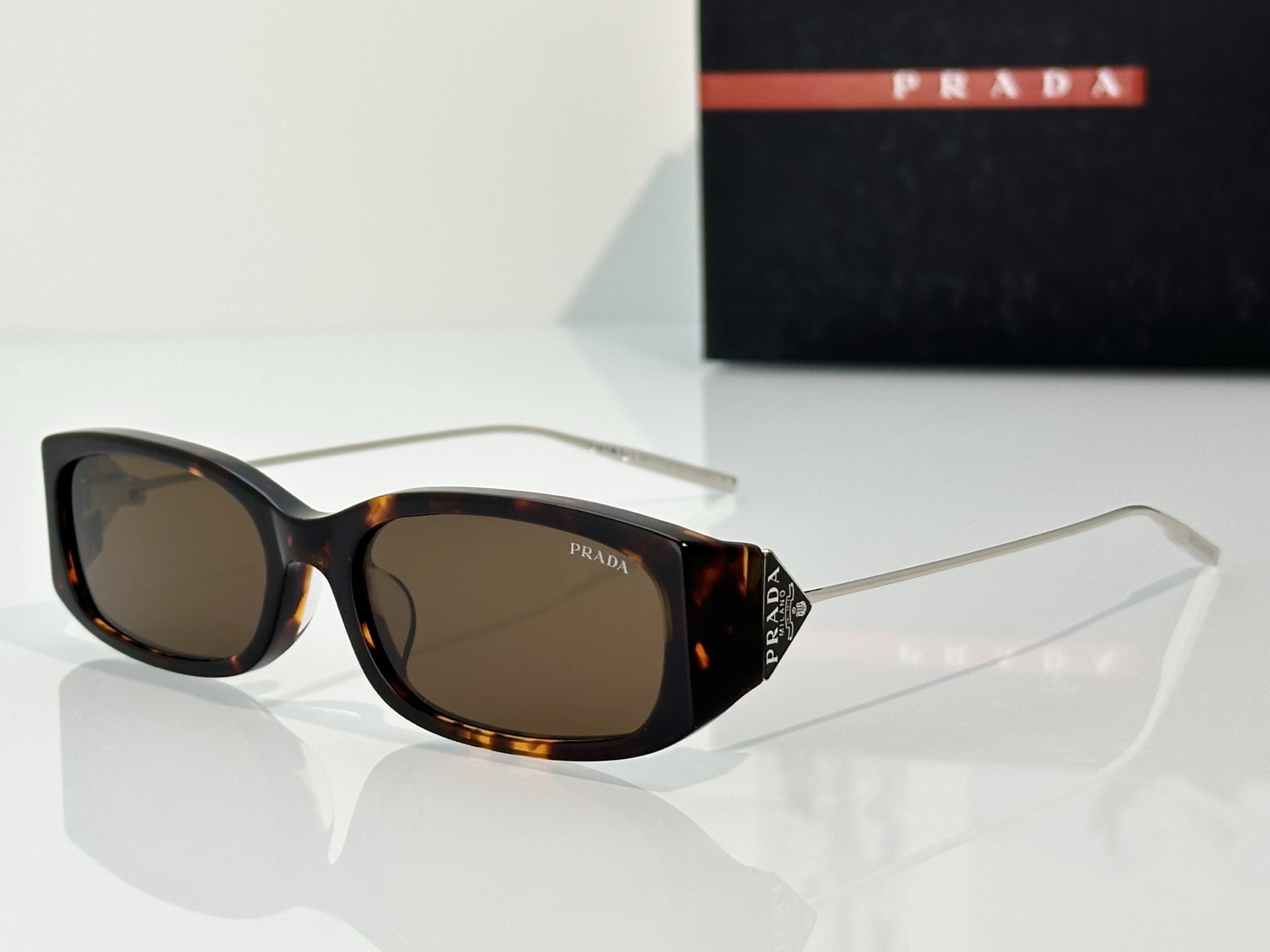 Prada Sunglasses PRD25S