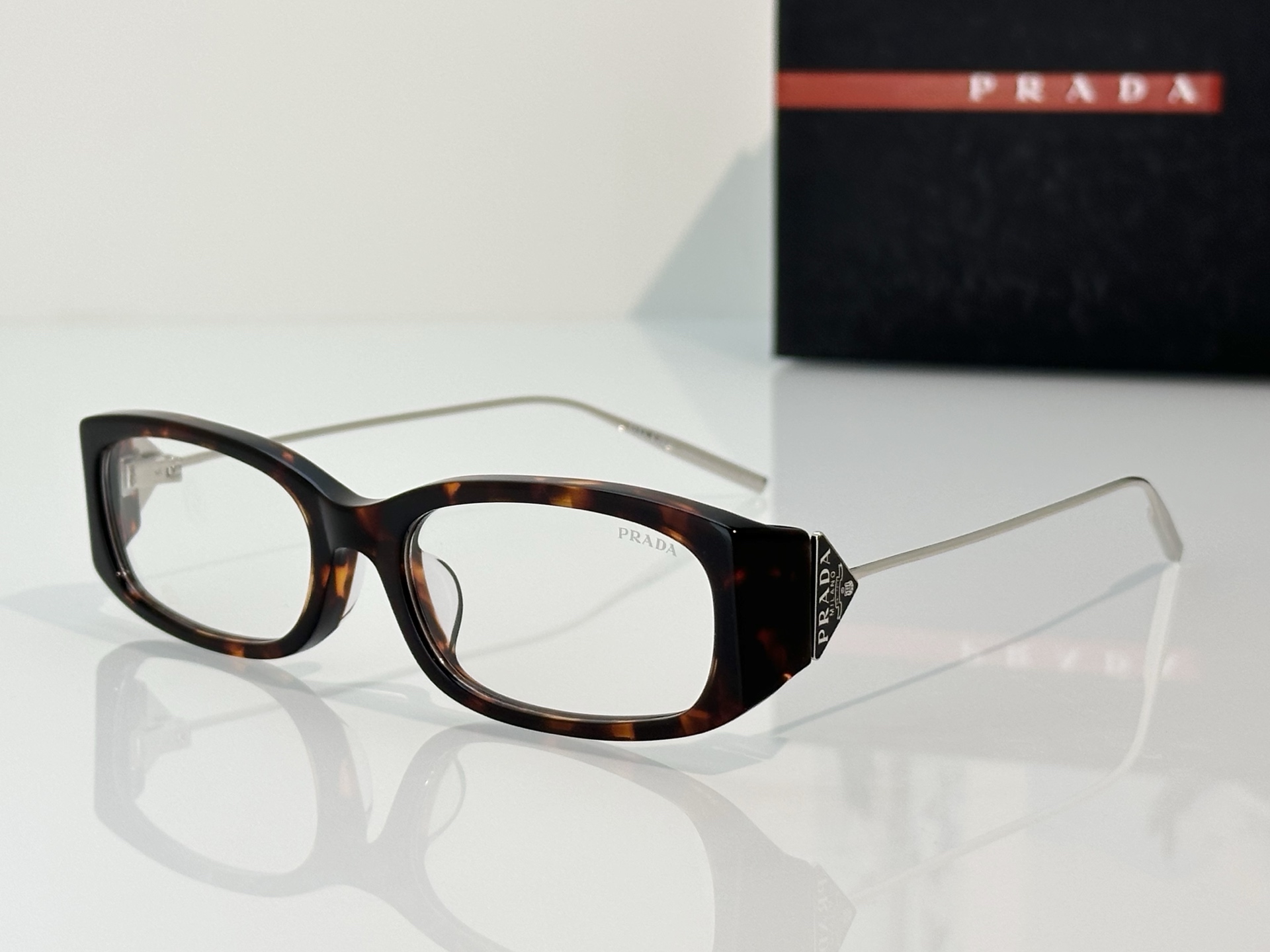 Prada Sunglasses PRD25S