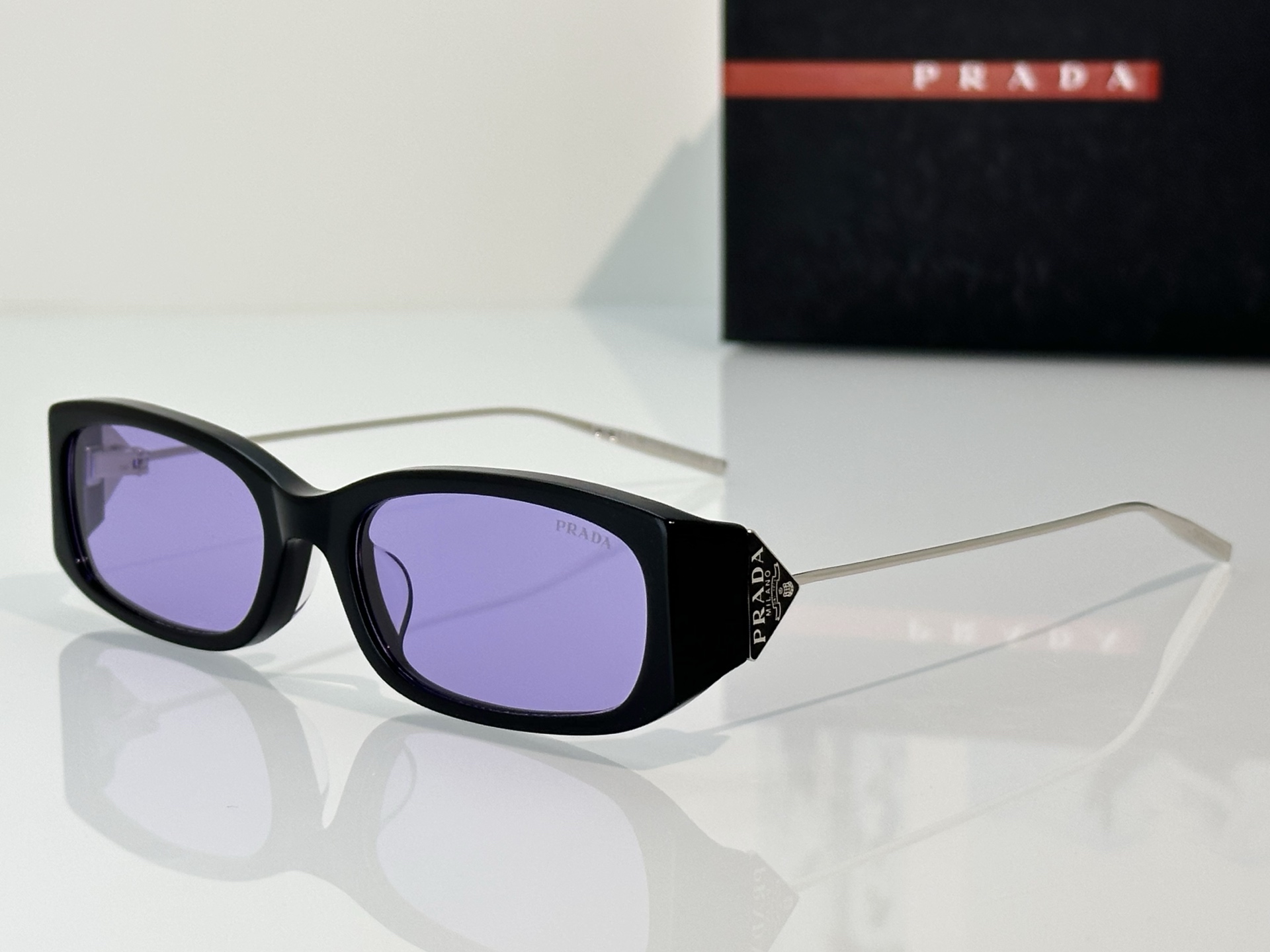 Prada Sunglasses PRD25S