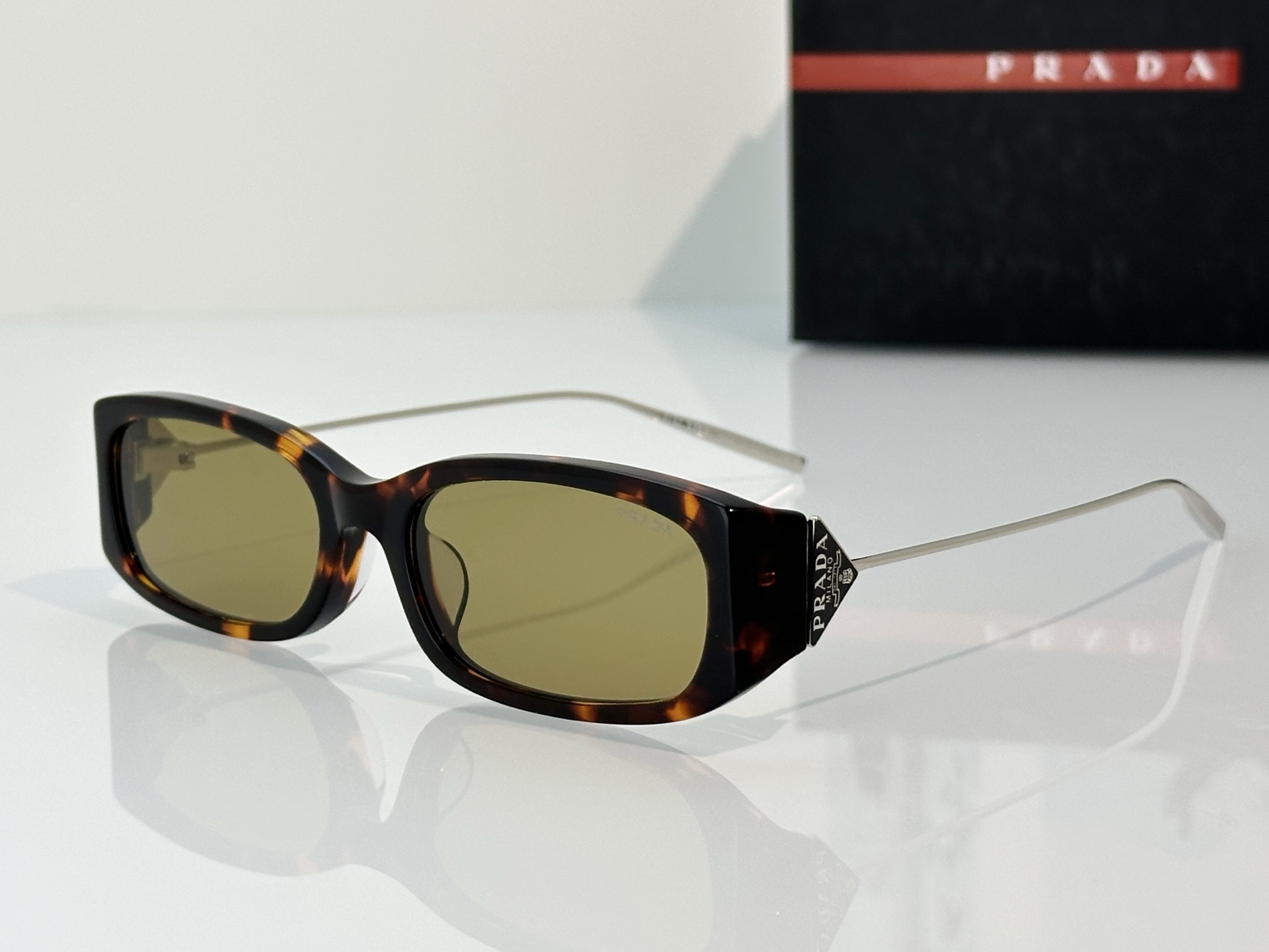 Prada Sunglasses PRD25S