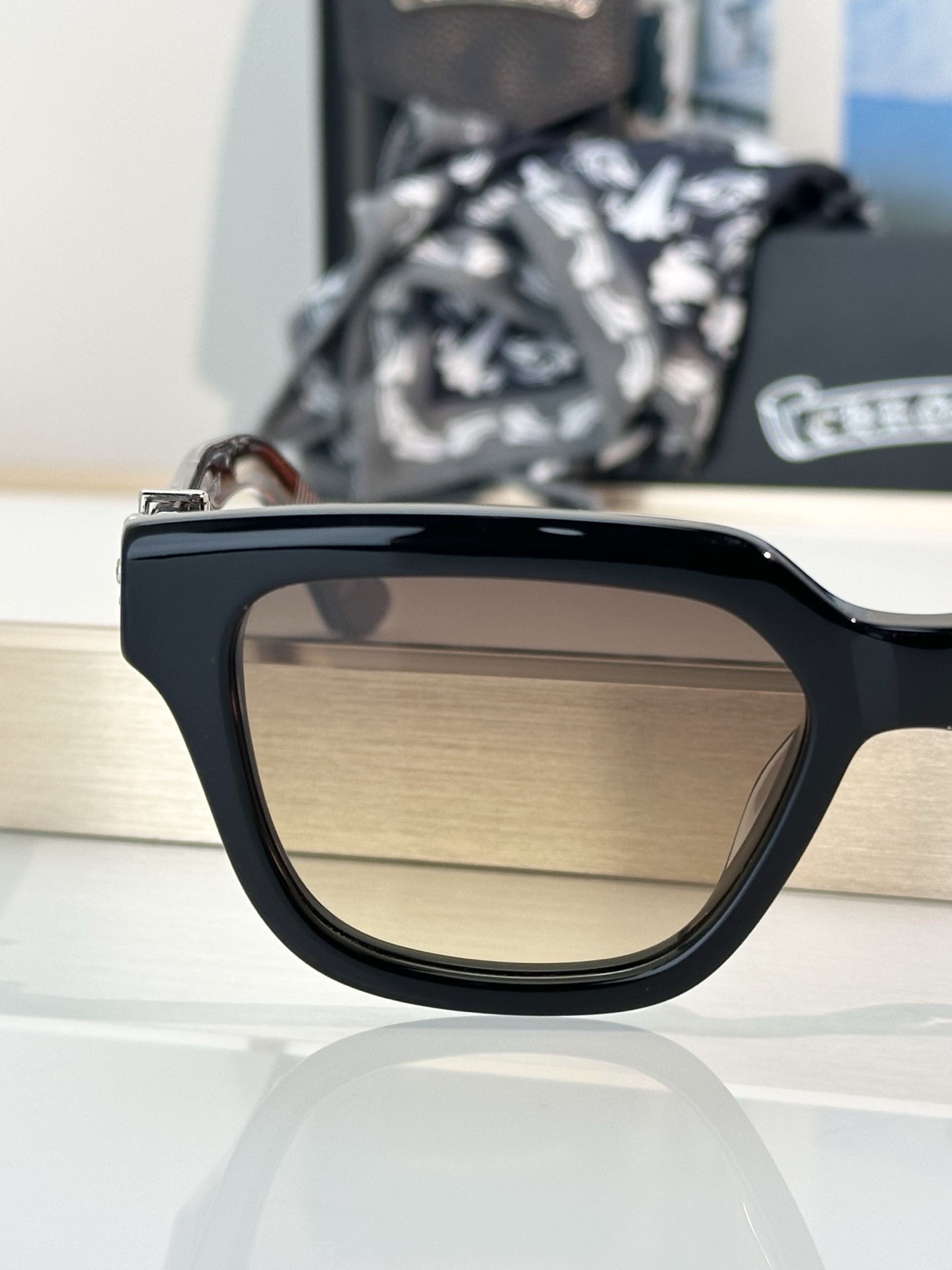 Designer Sunglasses VAGILLIONAIRE