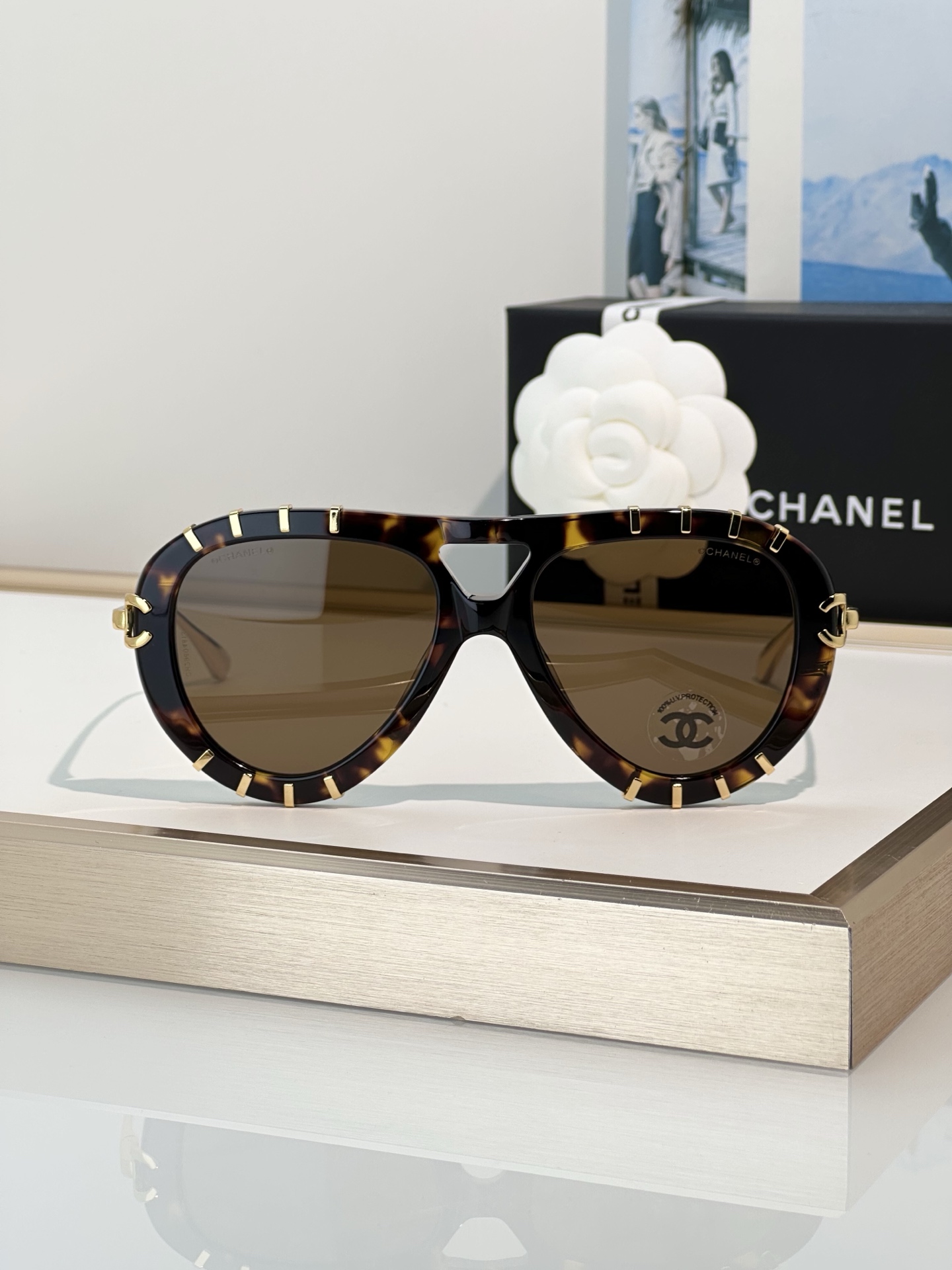 Chanel Sunglasses CH9207