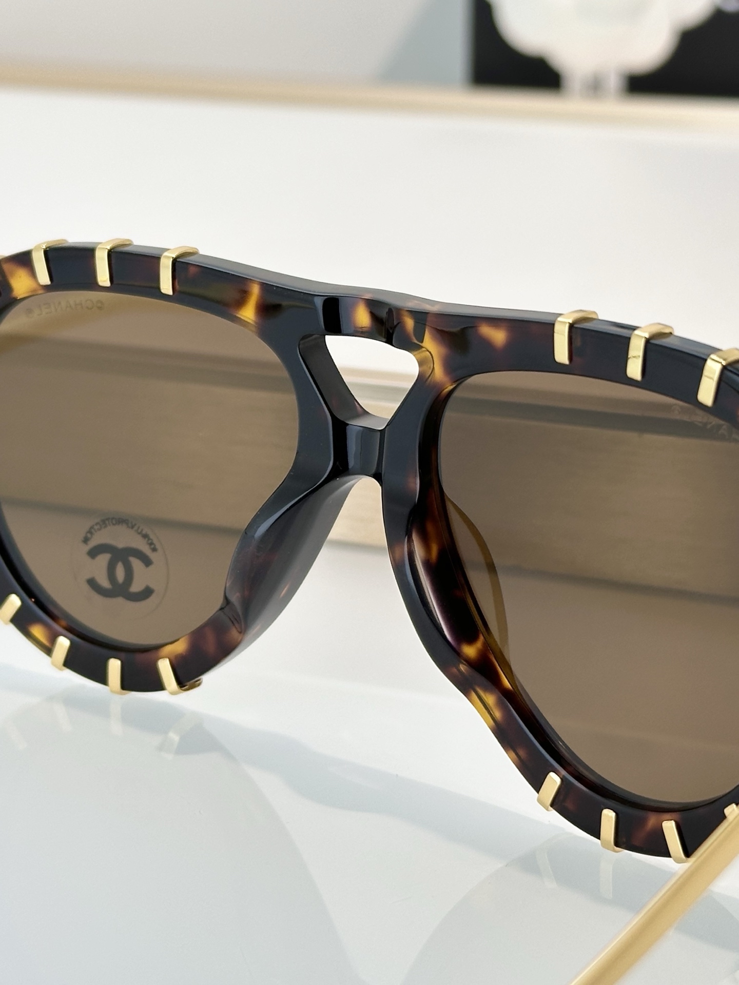 Chanel Sunglasses CH9207