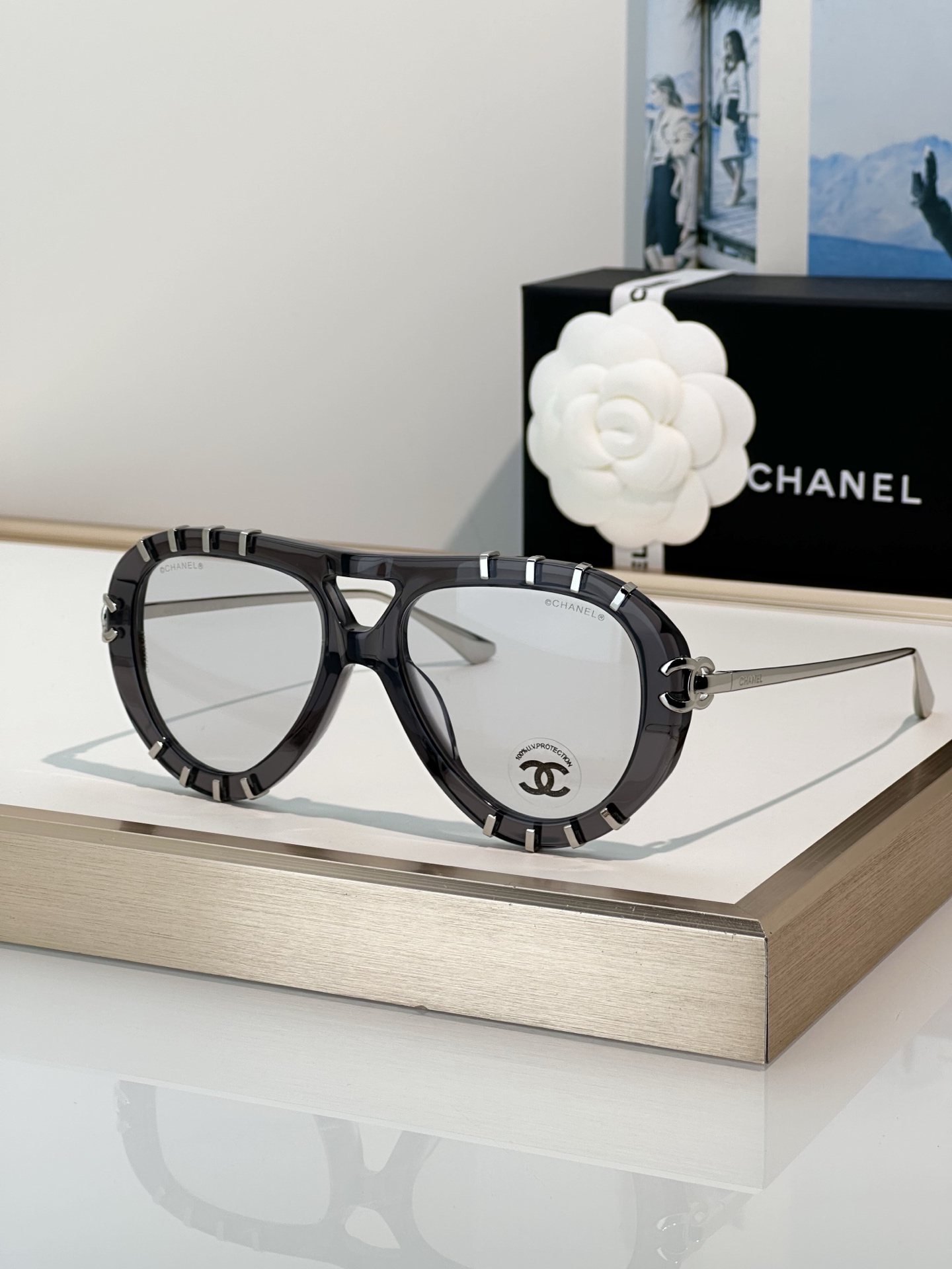 Chanel Sunglasses CH9207