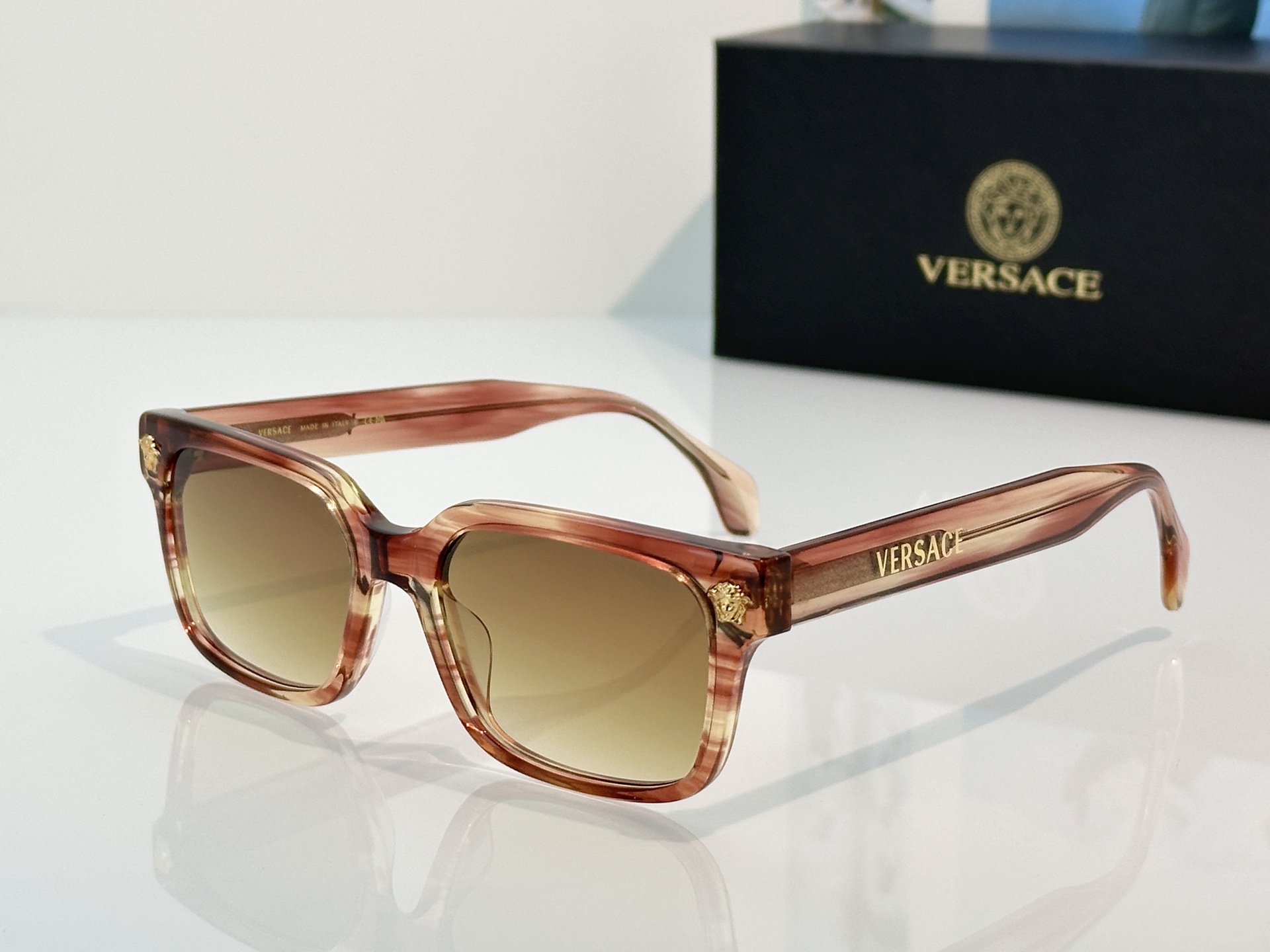 Designer Sunglasses VE2196