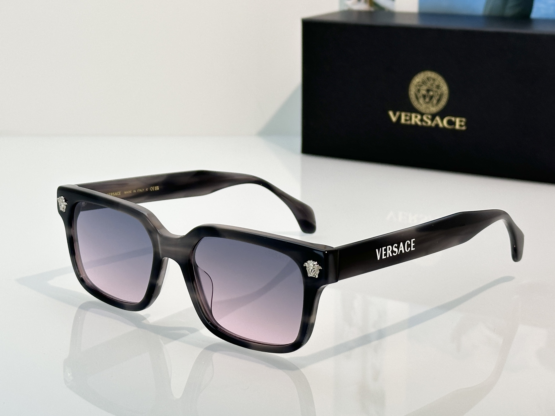 Designer Sunglasses VE2196