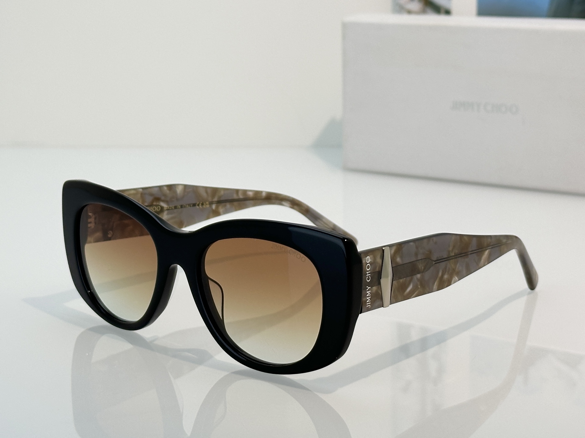Designer Sunglasses JC5066U