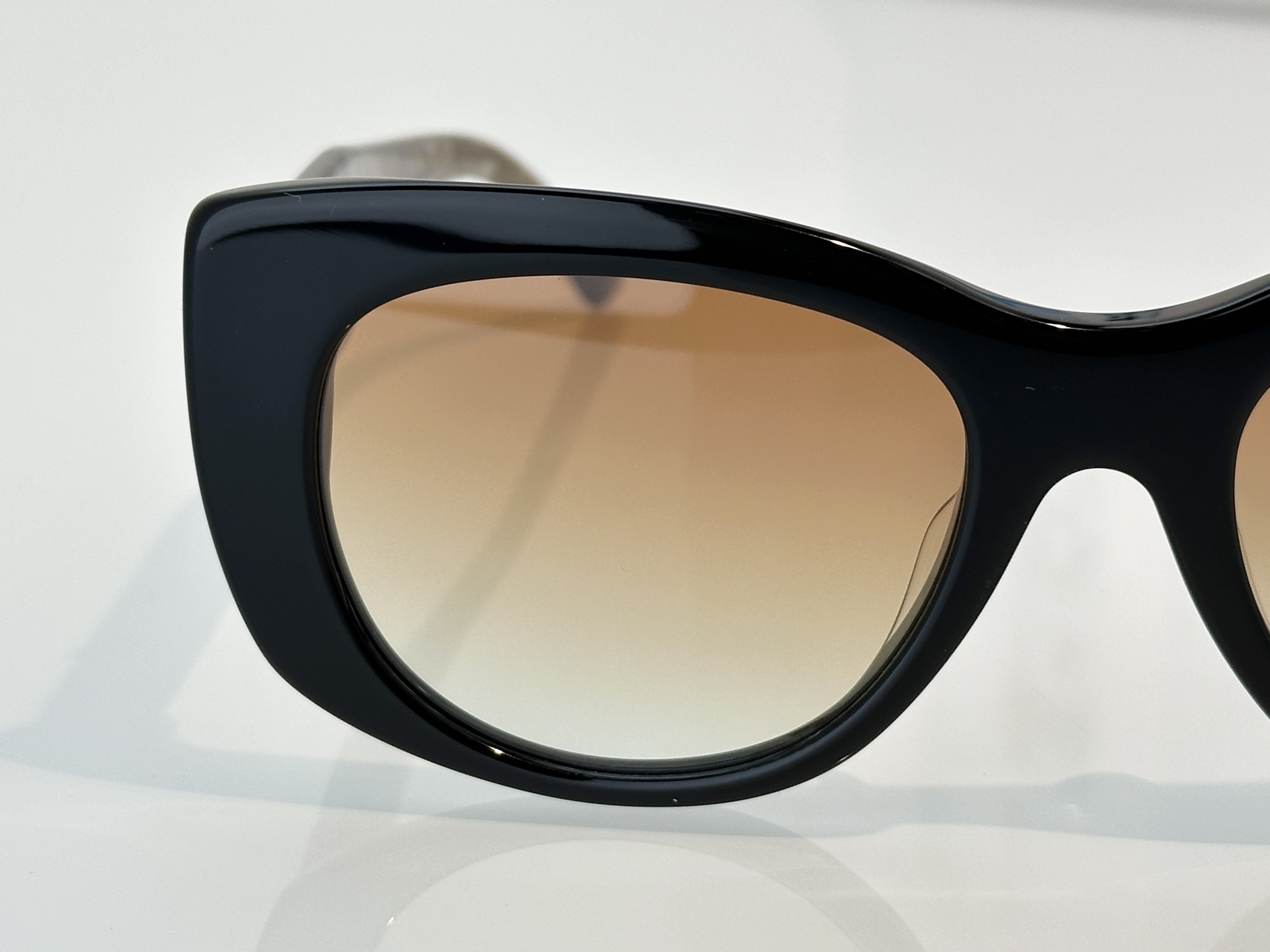 Designer Sunglasses JC5066U